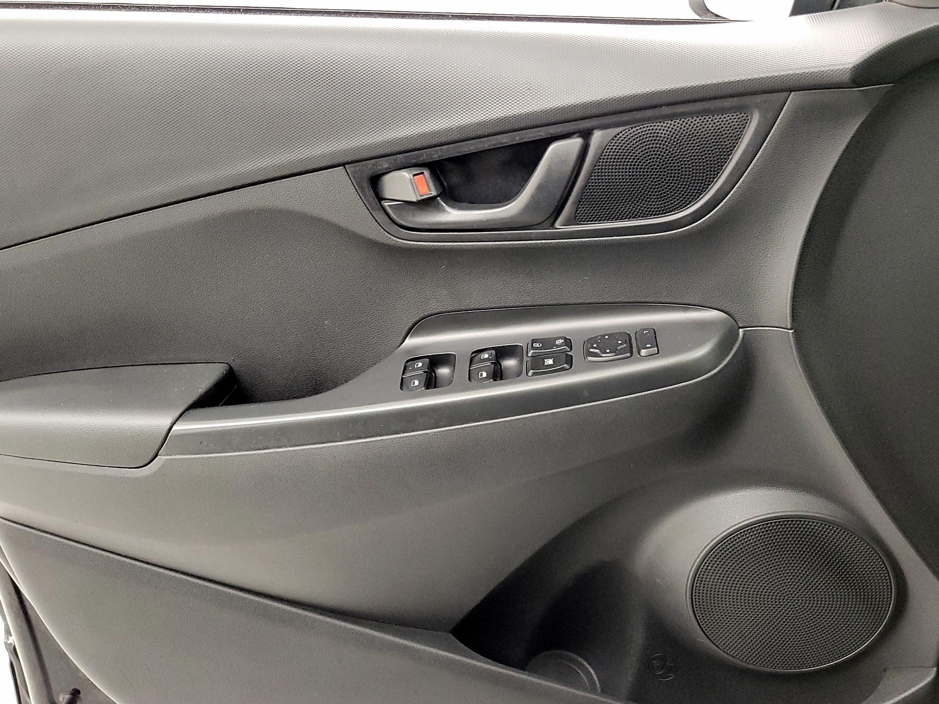 Thumbnail: 2022 Hyundai Kona - 12