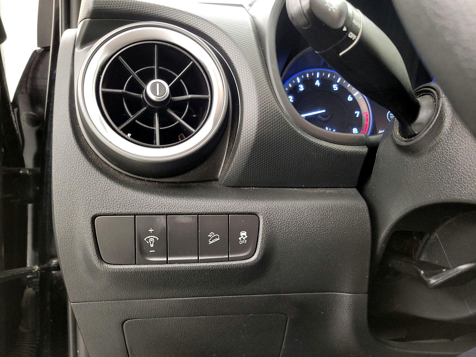 Thumbnail: 2022 Hyundai Kona - 13