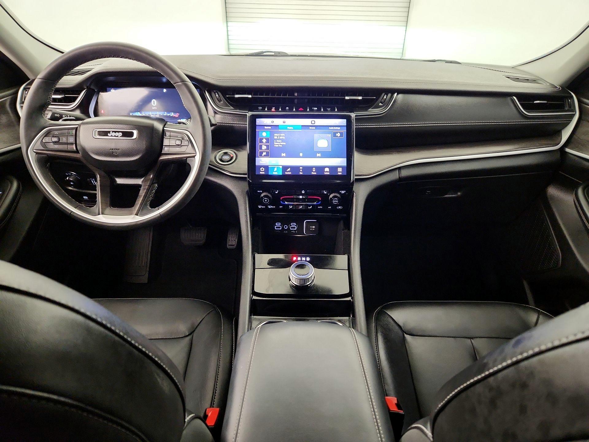 Thumbnail: 2023 Jeep Grand Cherokee L - 9