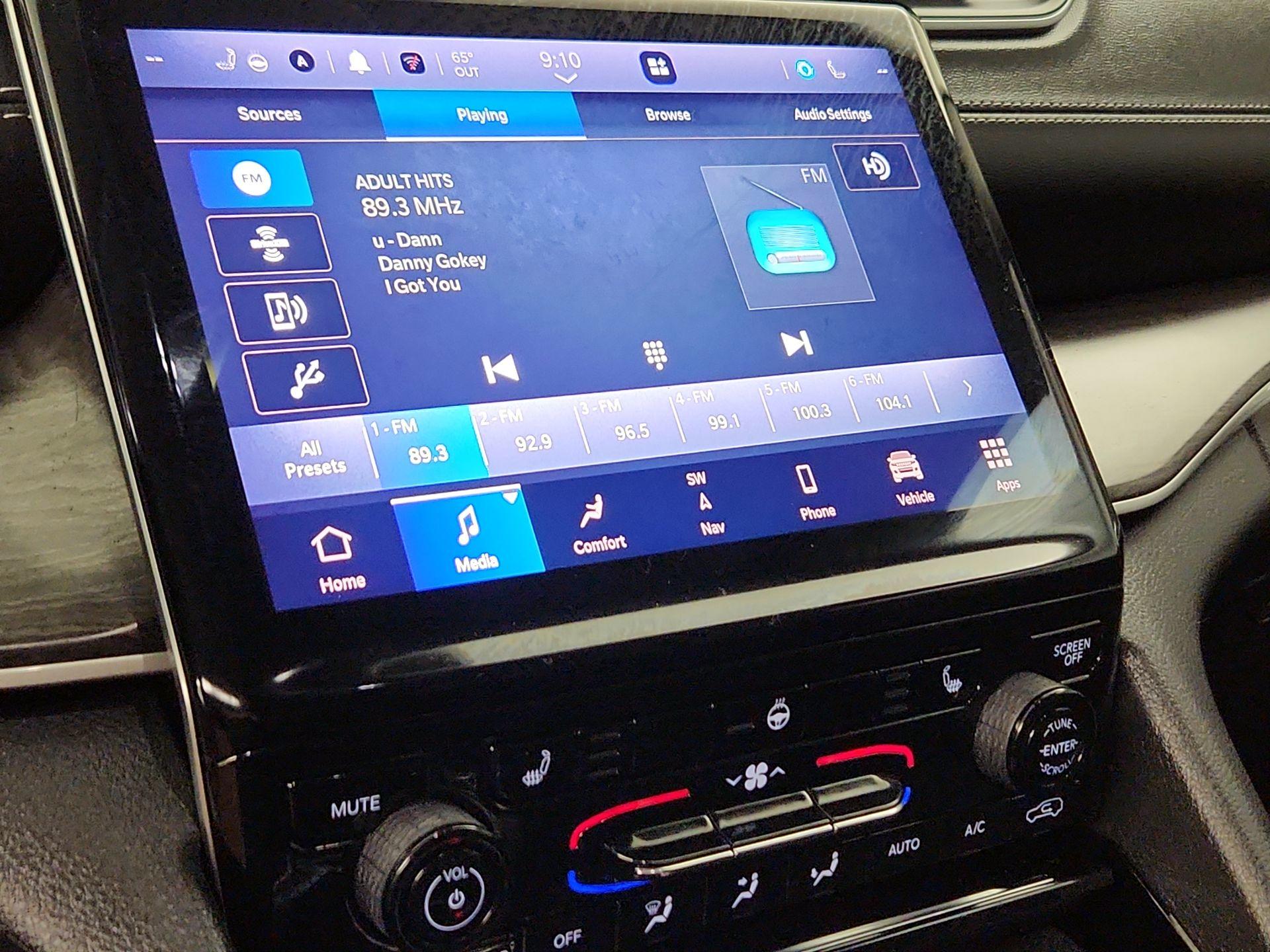 Thumbnail: 2023 Jeep Grand Cherokee L - 16