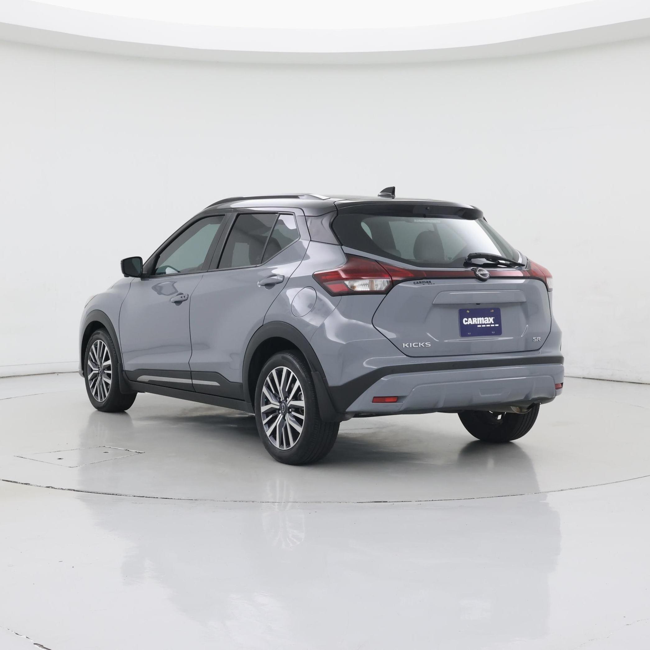 Thumbnail: 2023 Nissan Kicks - 2