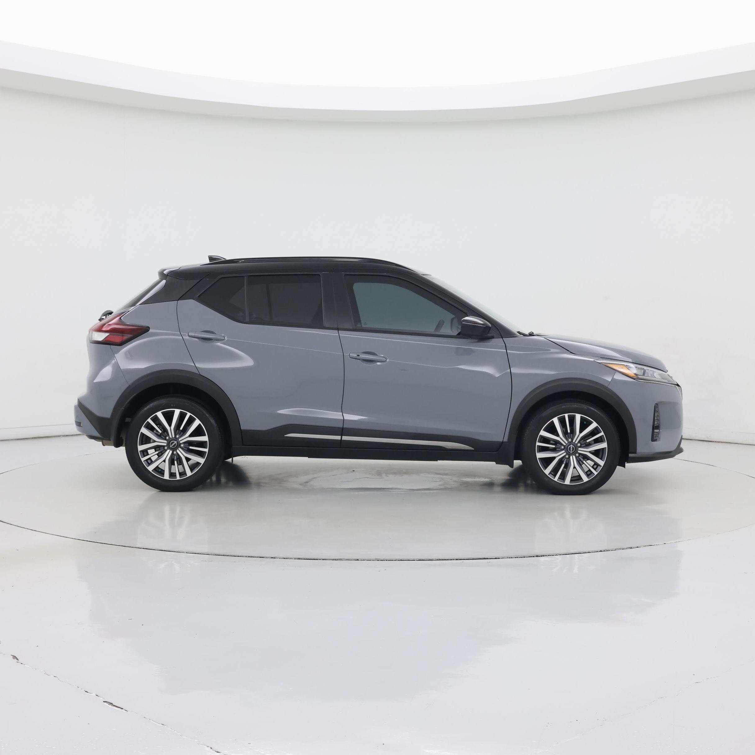 Thumbnail: 2023 Nissan Kicks - 7