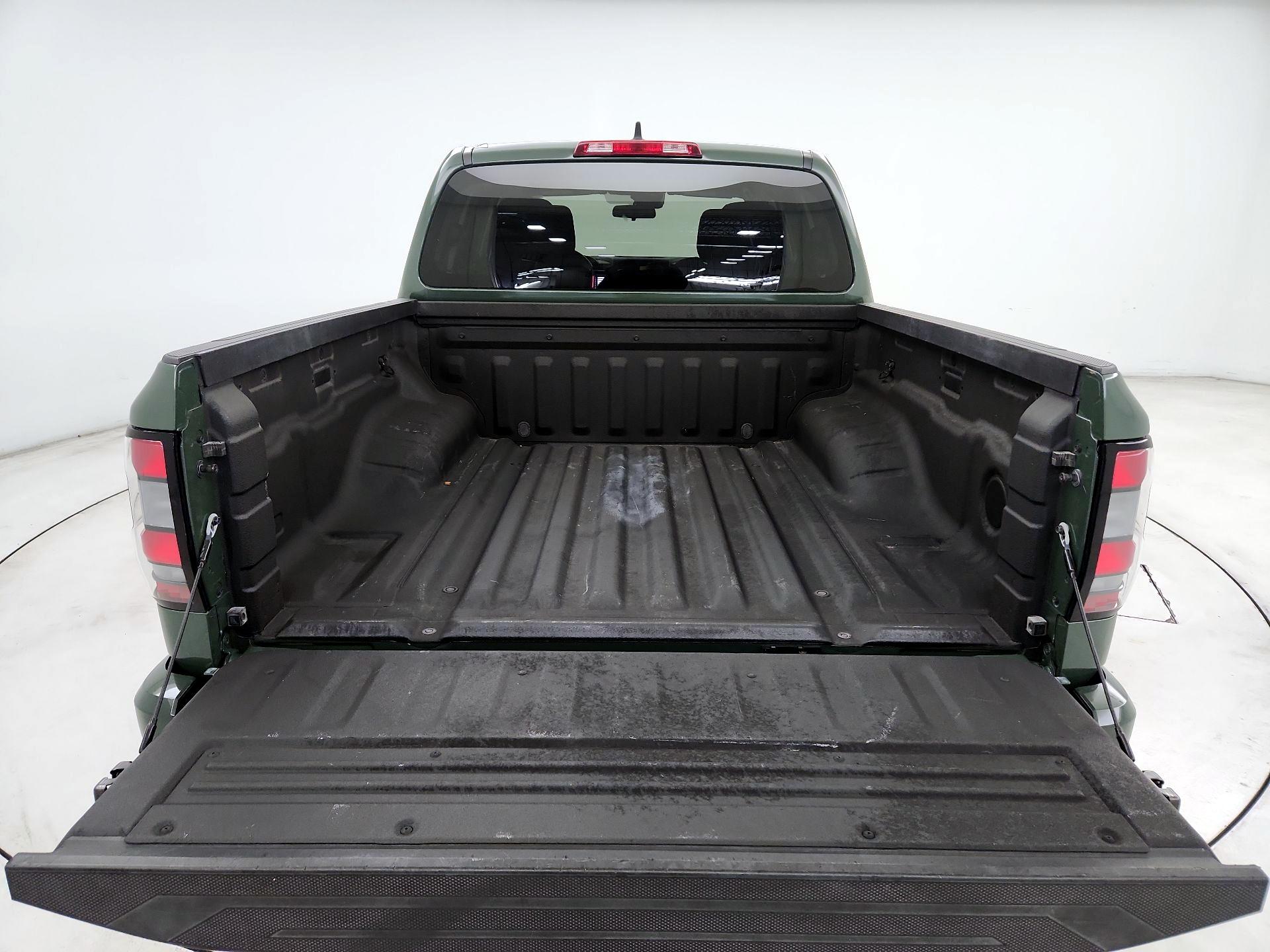 Thumbnail: 2023 Nissan Frontier - 20