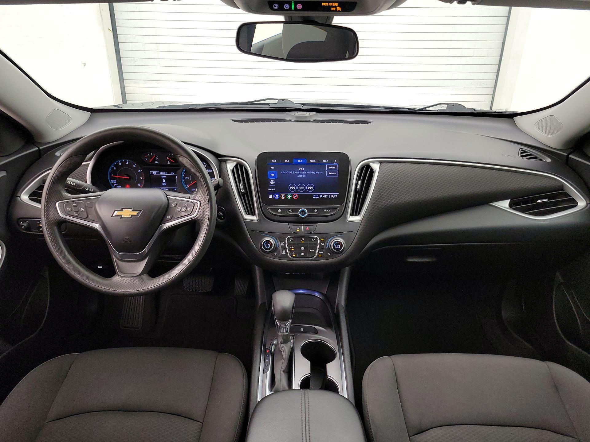 Thumbnail: 2022 Chevrolet Malibu - 9