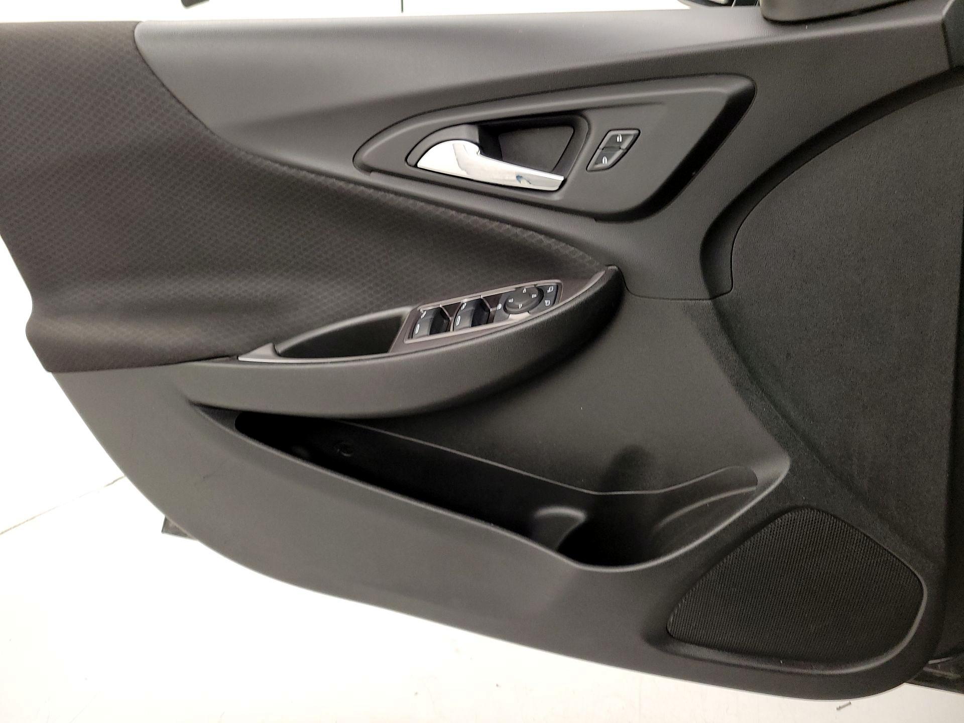 Thumbnail: 2022 Chevrolet Malibu - 12