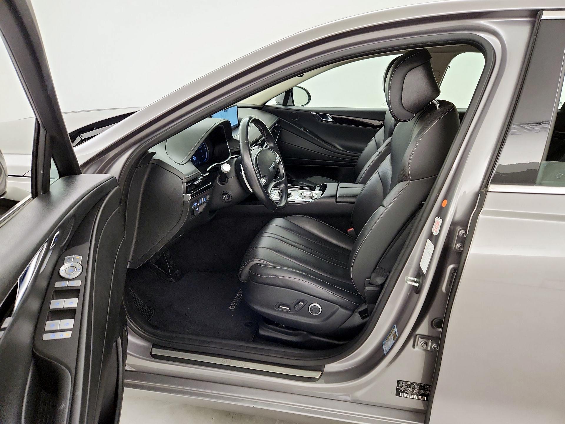 Thumbnail: 2023 Genesis G80 - 11