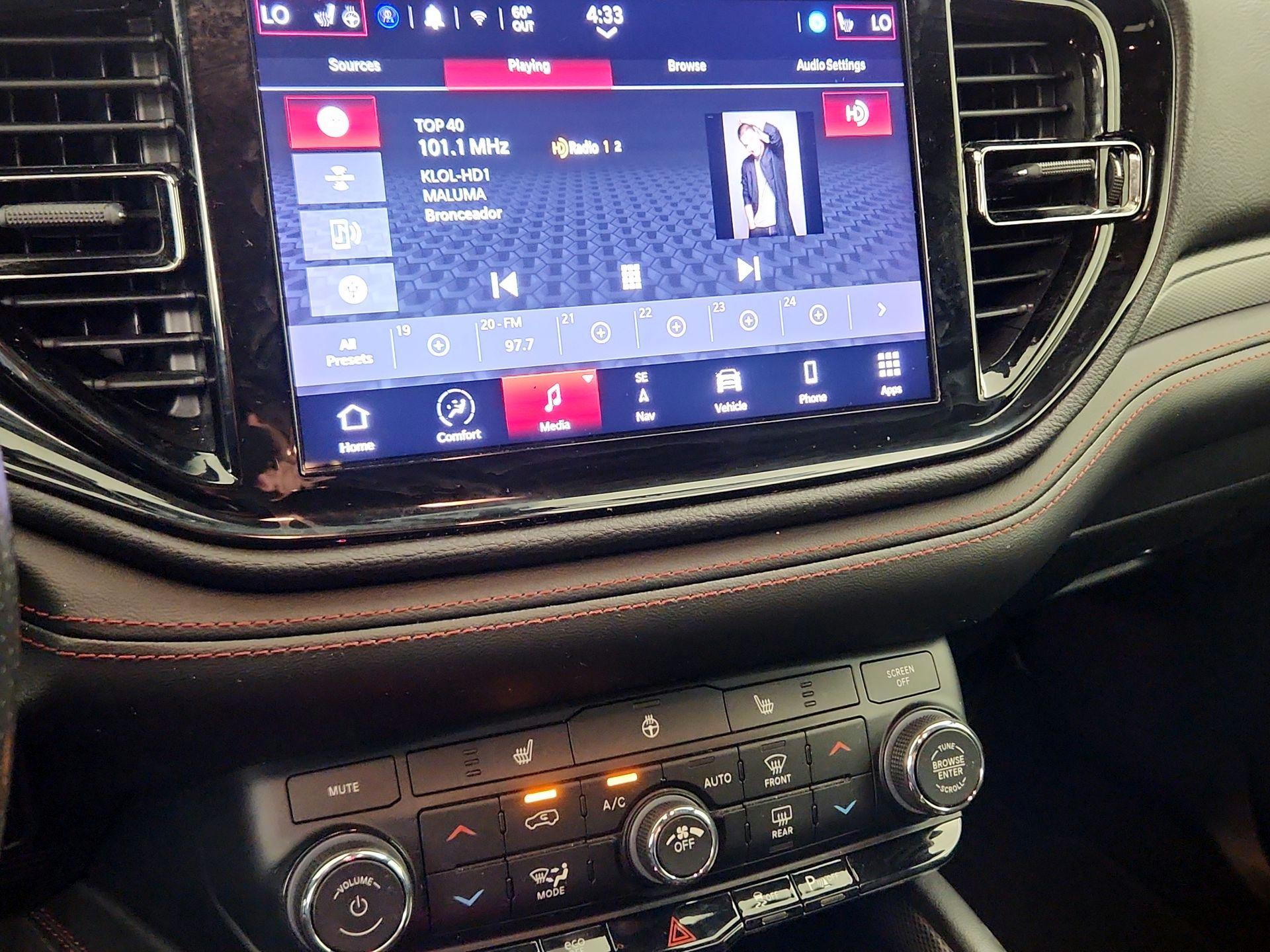 Thumbnail: 2023 Dodge Durango - 16