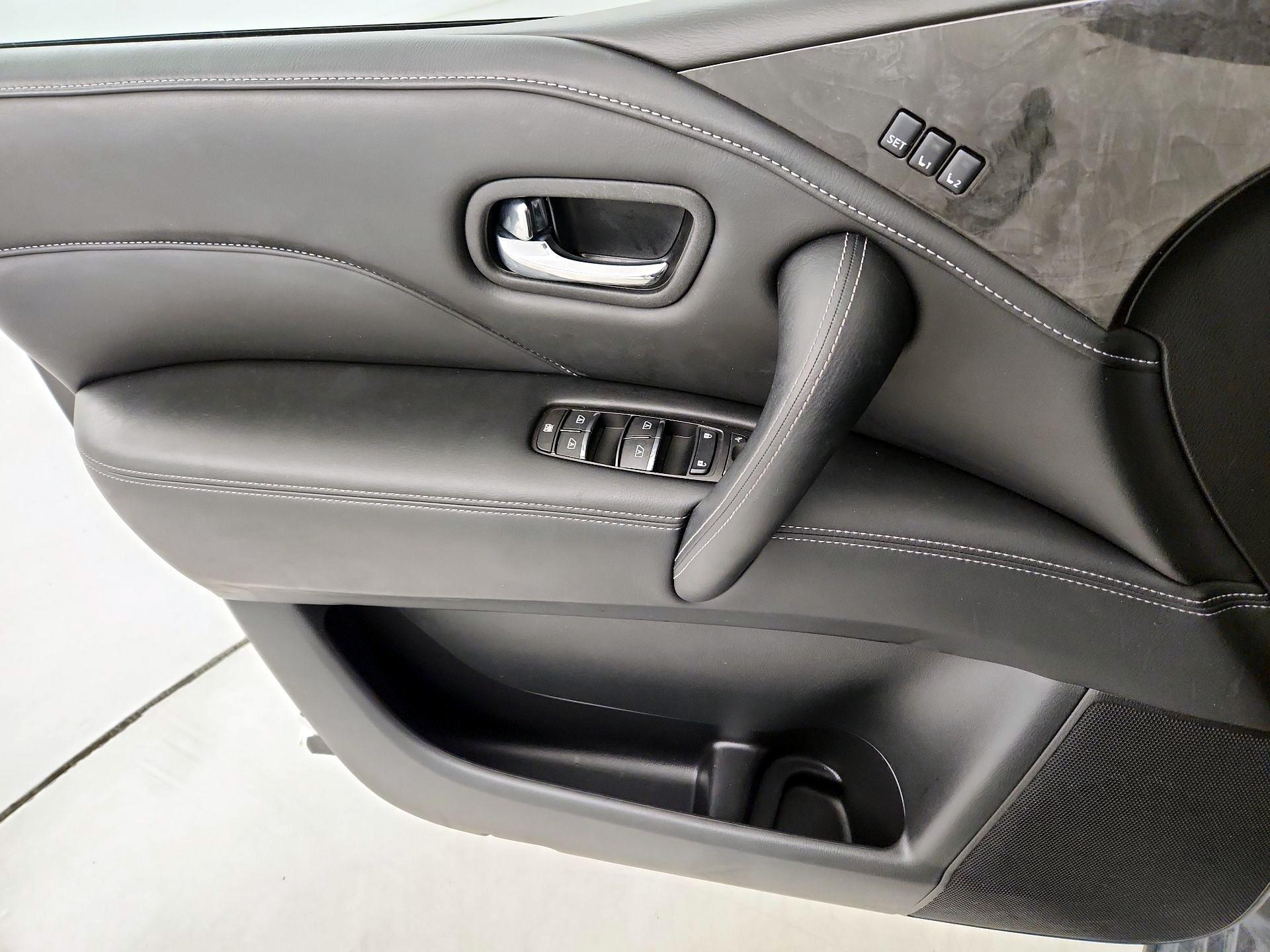 Thumbnail: 2024 INFINITI QX80 - 12