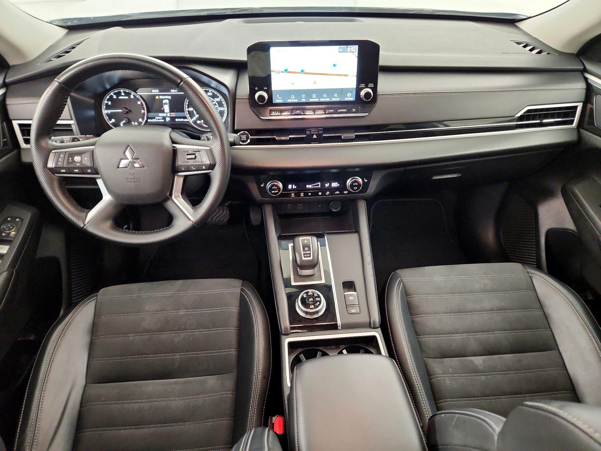 Thumbnail: 2024 Mitsubishi Outlander - 9