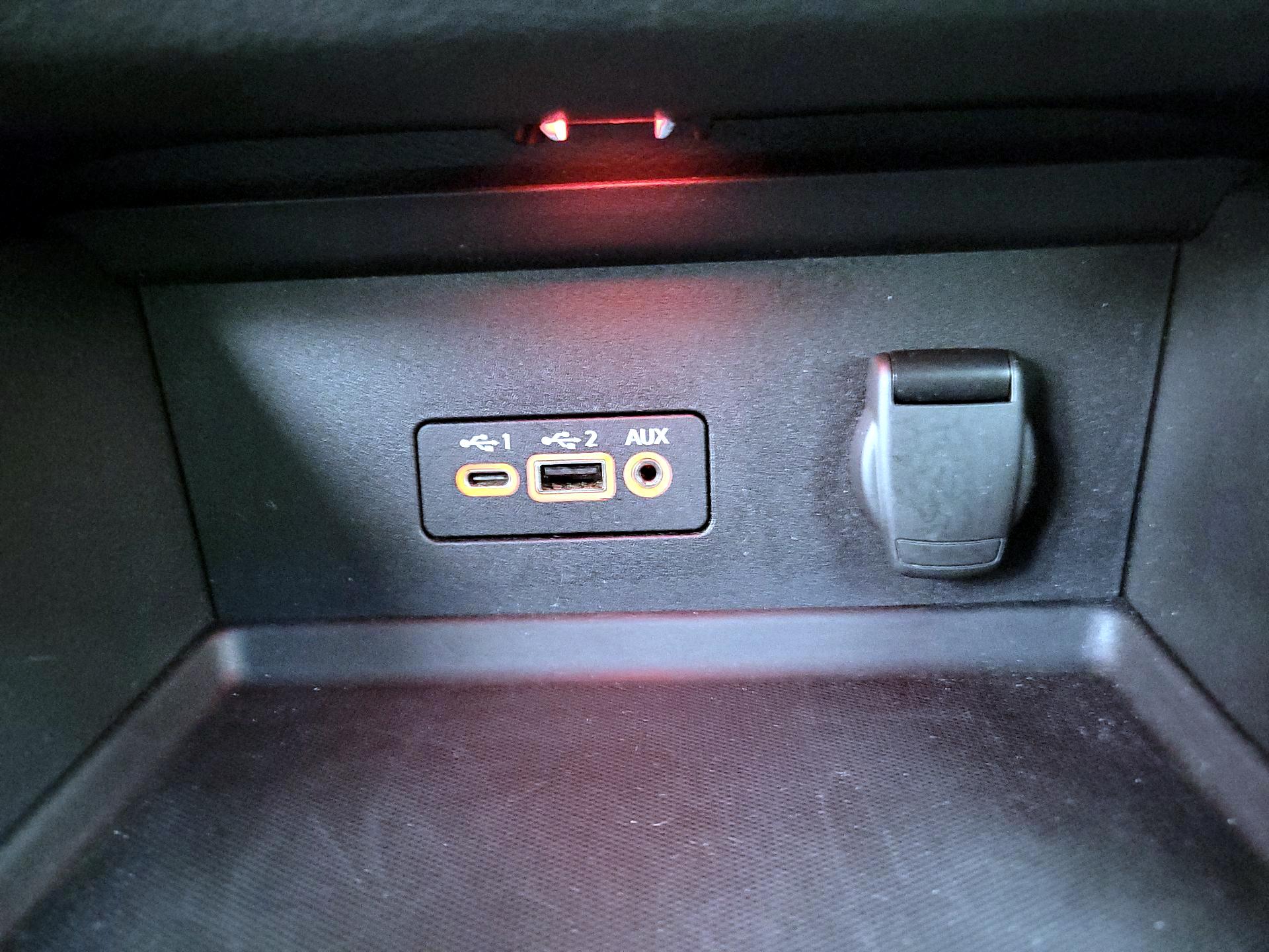 Thumbnail: 2022 Nissan Sentra - 18