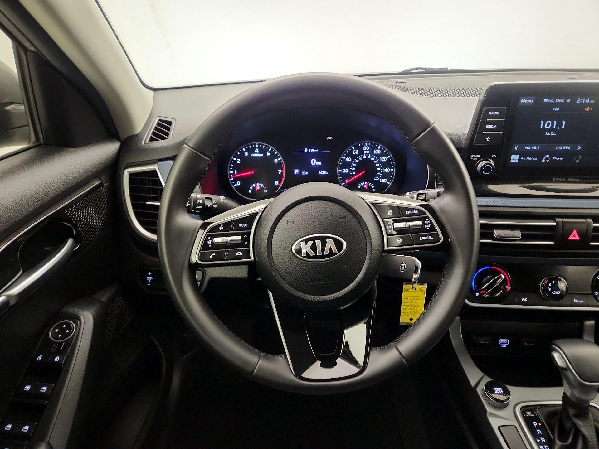 Thumbnail: 2021 Kia Seltos - 10