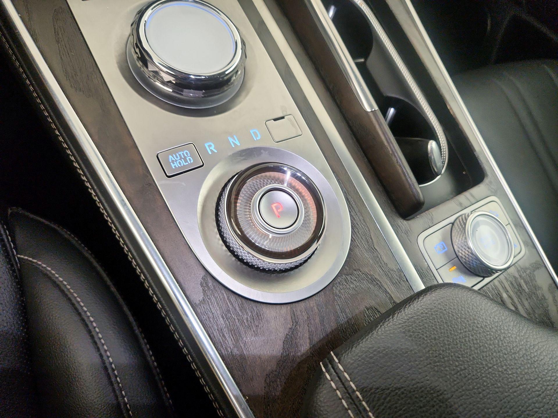 Thumbnail: 2024 Genesis GV80 - 16