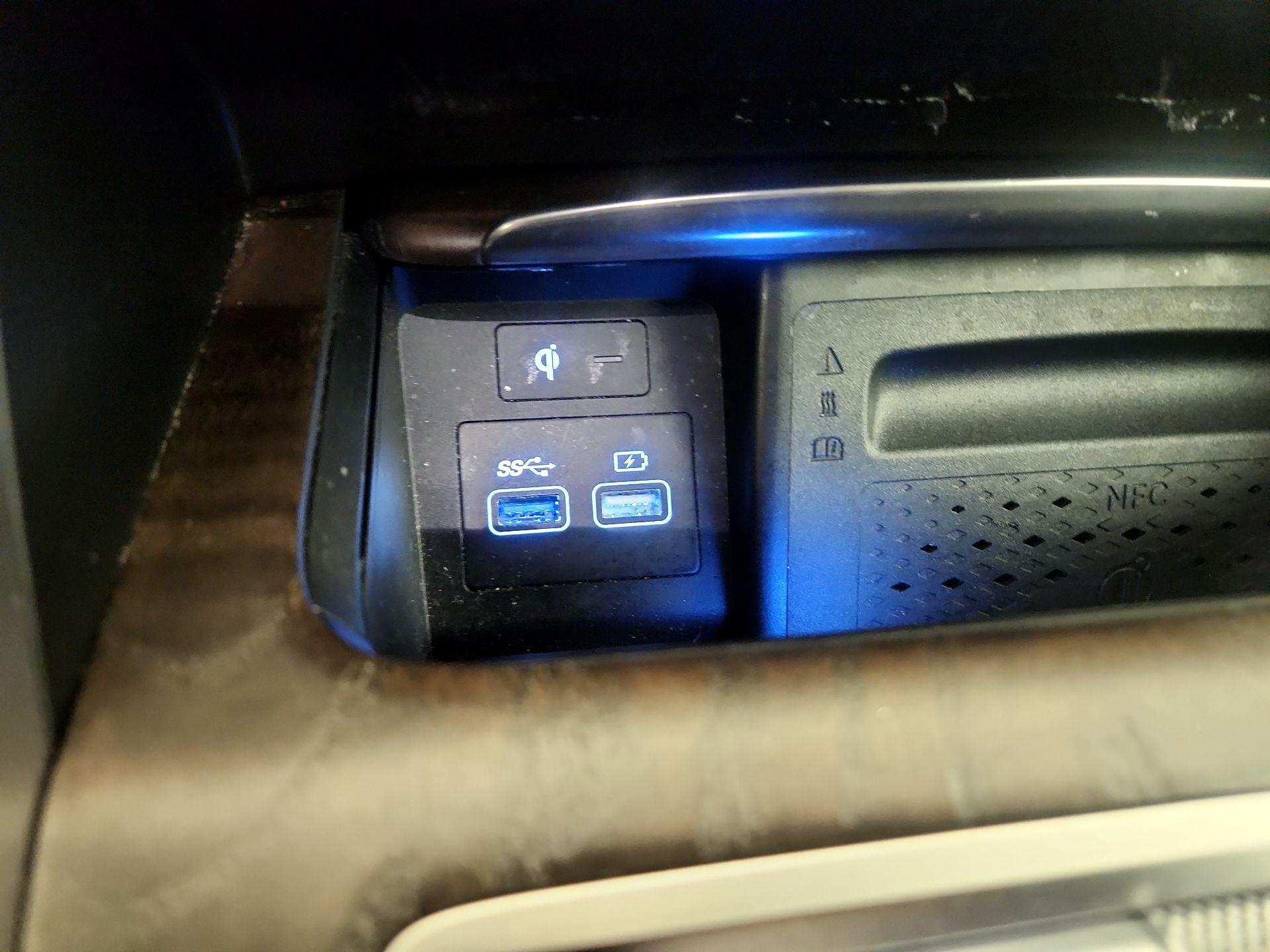 Thumbnail: 2024 Genesis GV80 - 17