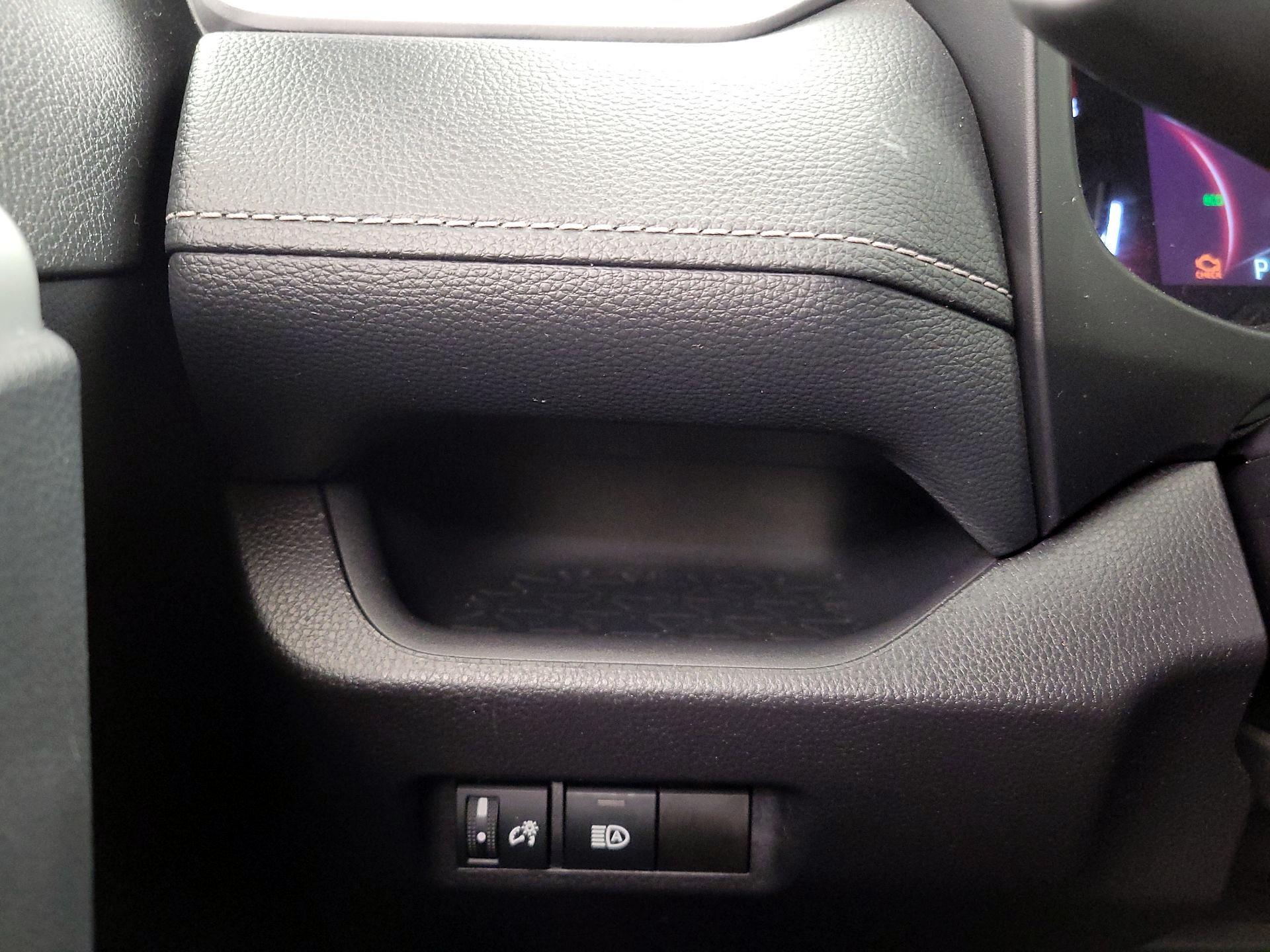 Thumbnail: 2024 Toyota RAV4 - 13