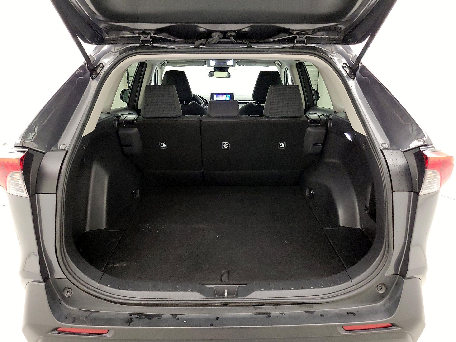 Thumbnail: 2024 Toyota RAV4 - 20