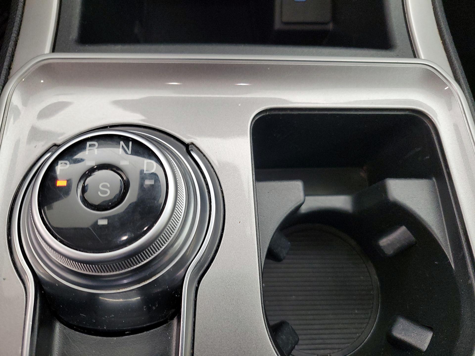 Thumbnail: 2024 Ford Edge - 17