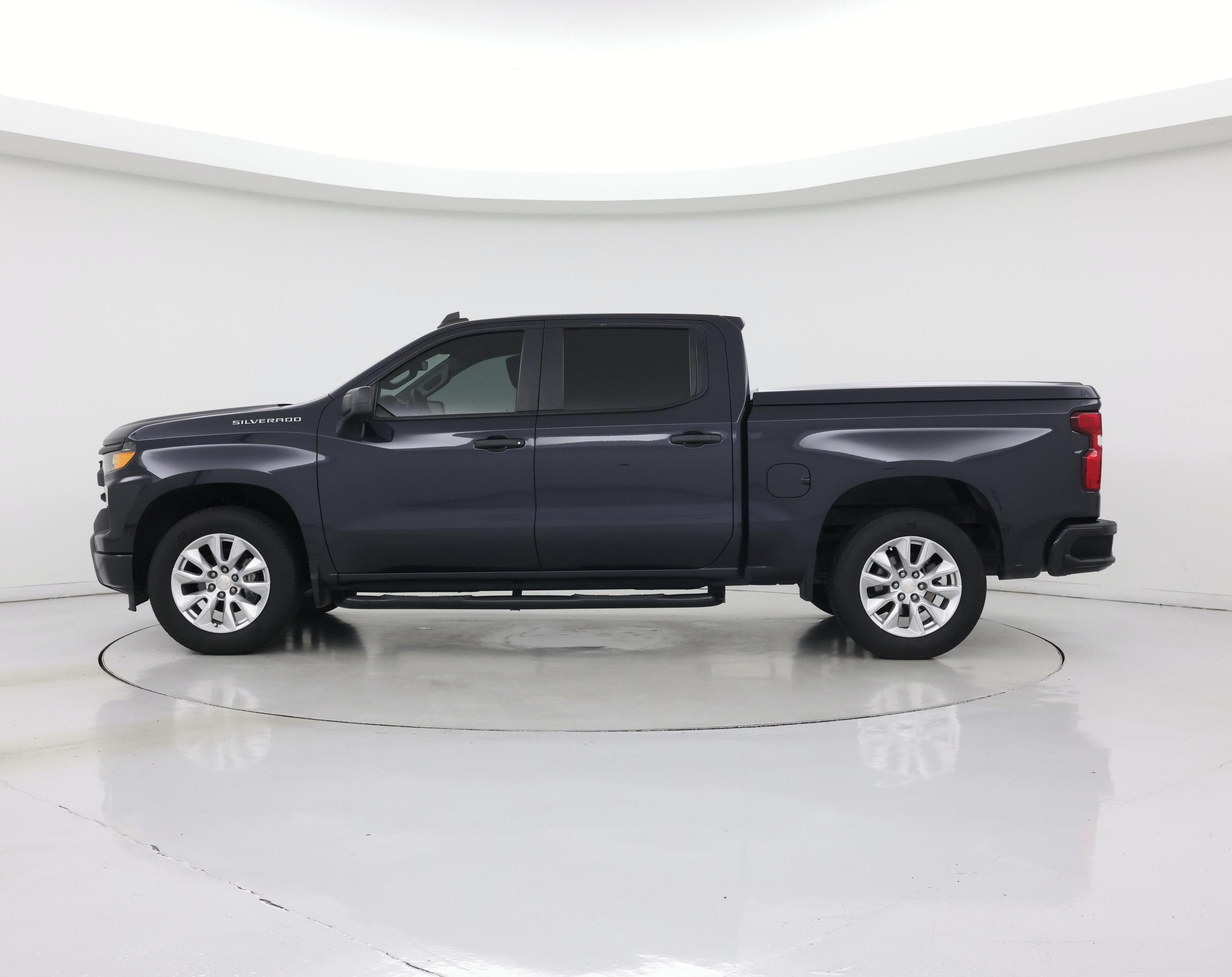 Thumbnail: 2022 Chevrolet Silverado 1500 - 3