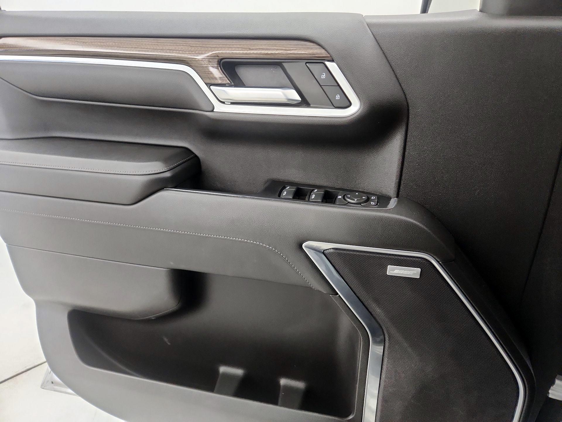 Thumbnail: 2022 Chevrolet Silverado 1500 - 12