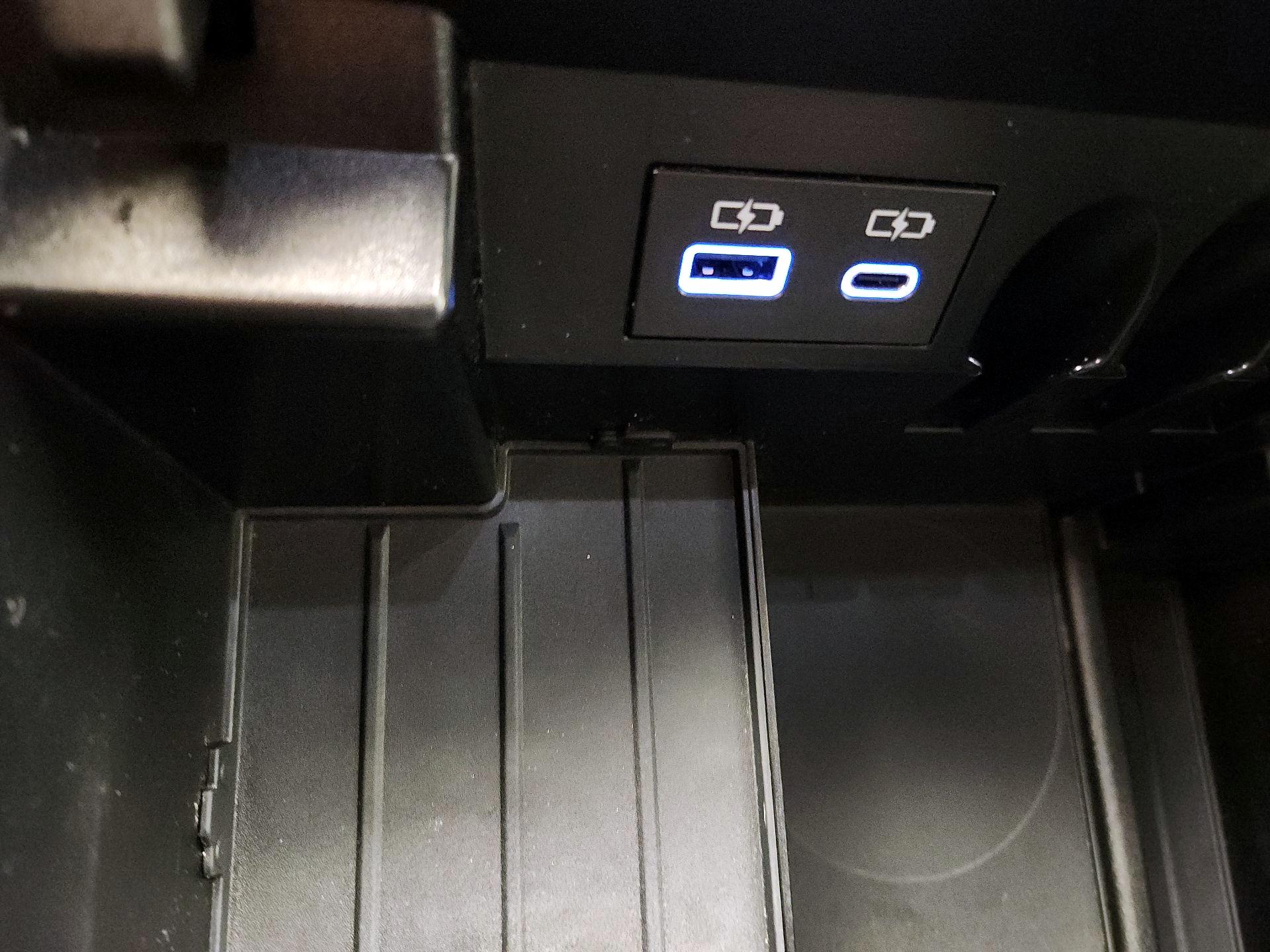 Thumbnail: 2022 Toyota Tundra - 18