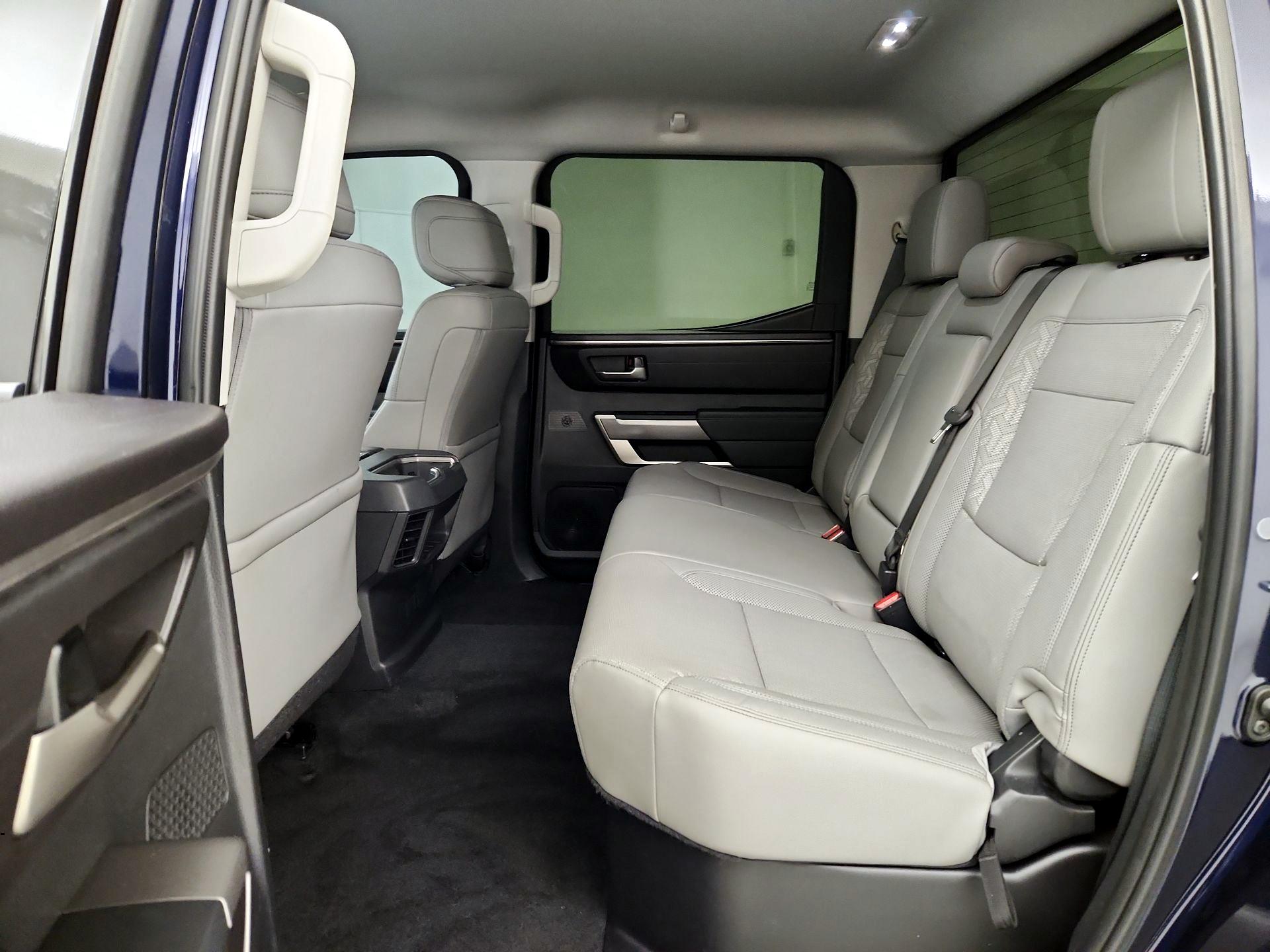 Thumbnail: 2022 Toyota Tundra - 19