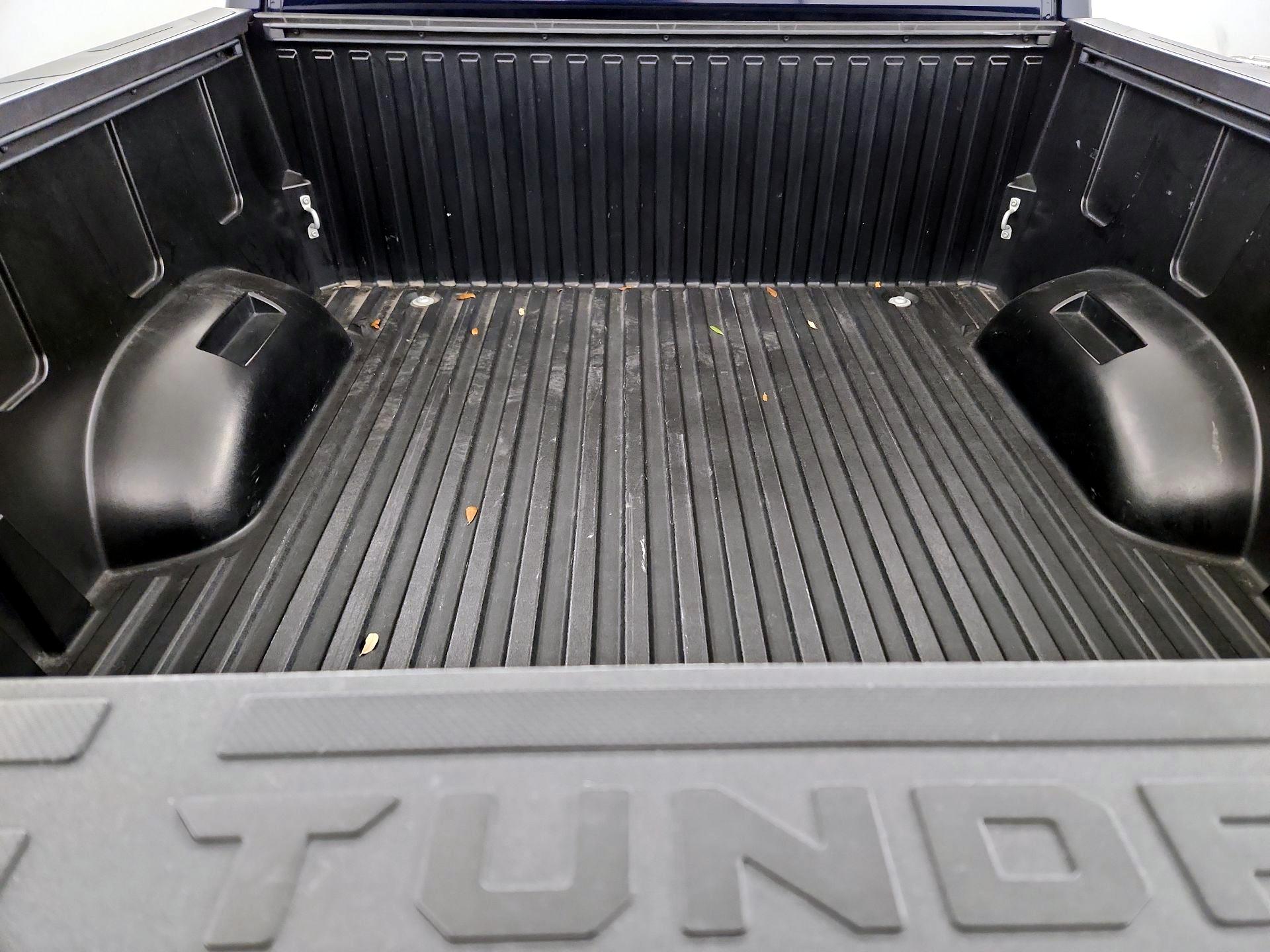 Thumbnail: 2022 Toyota Tundra - 20