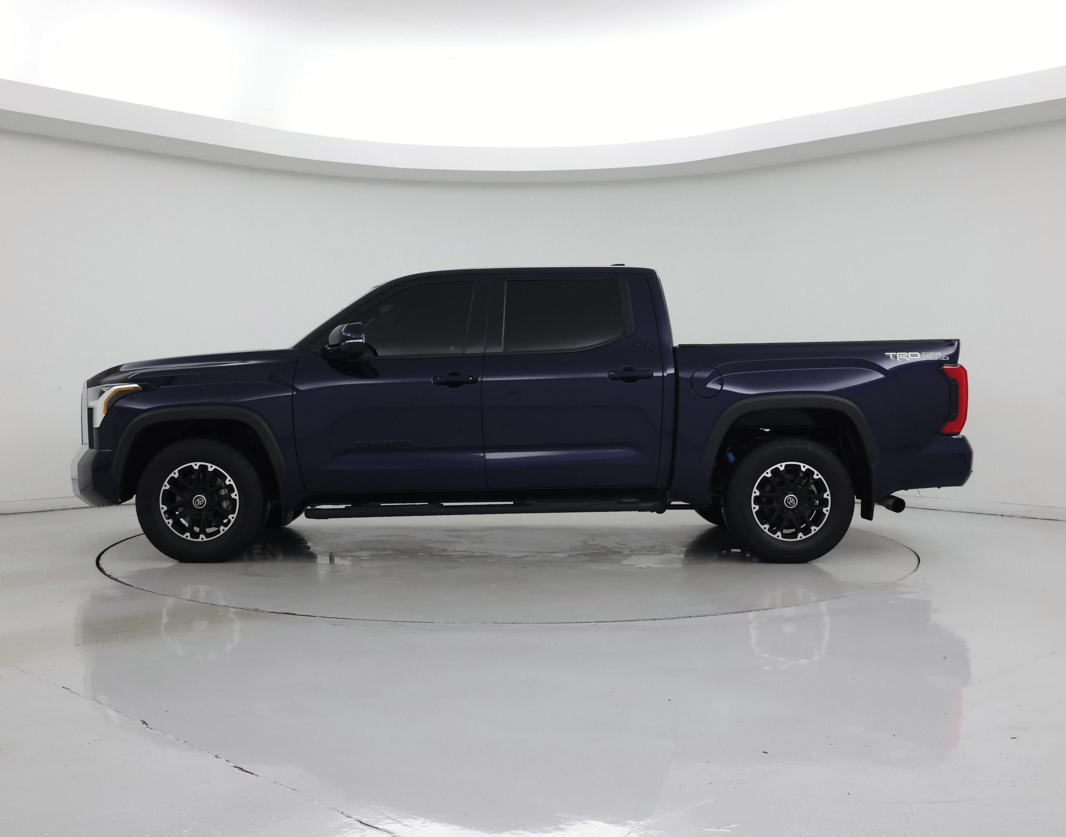 Thumbnail: 2022 Toyota Tundra - 3