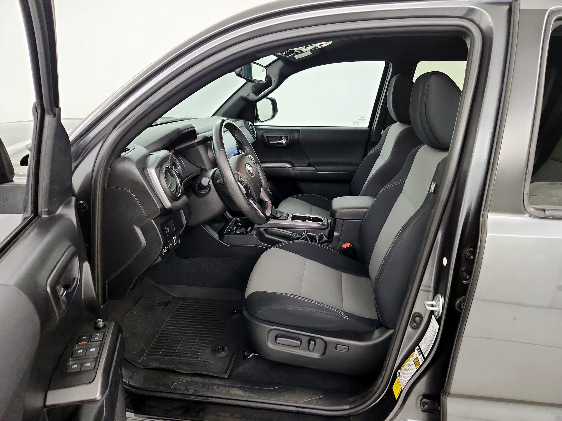 Thumbnail: 2021 Toyota Tacoma - 11