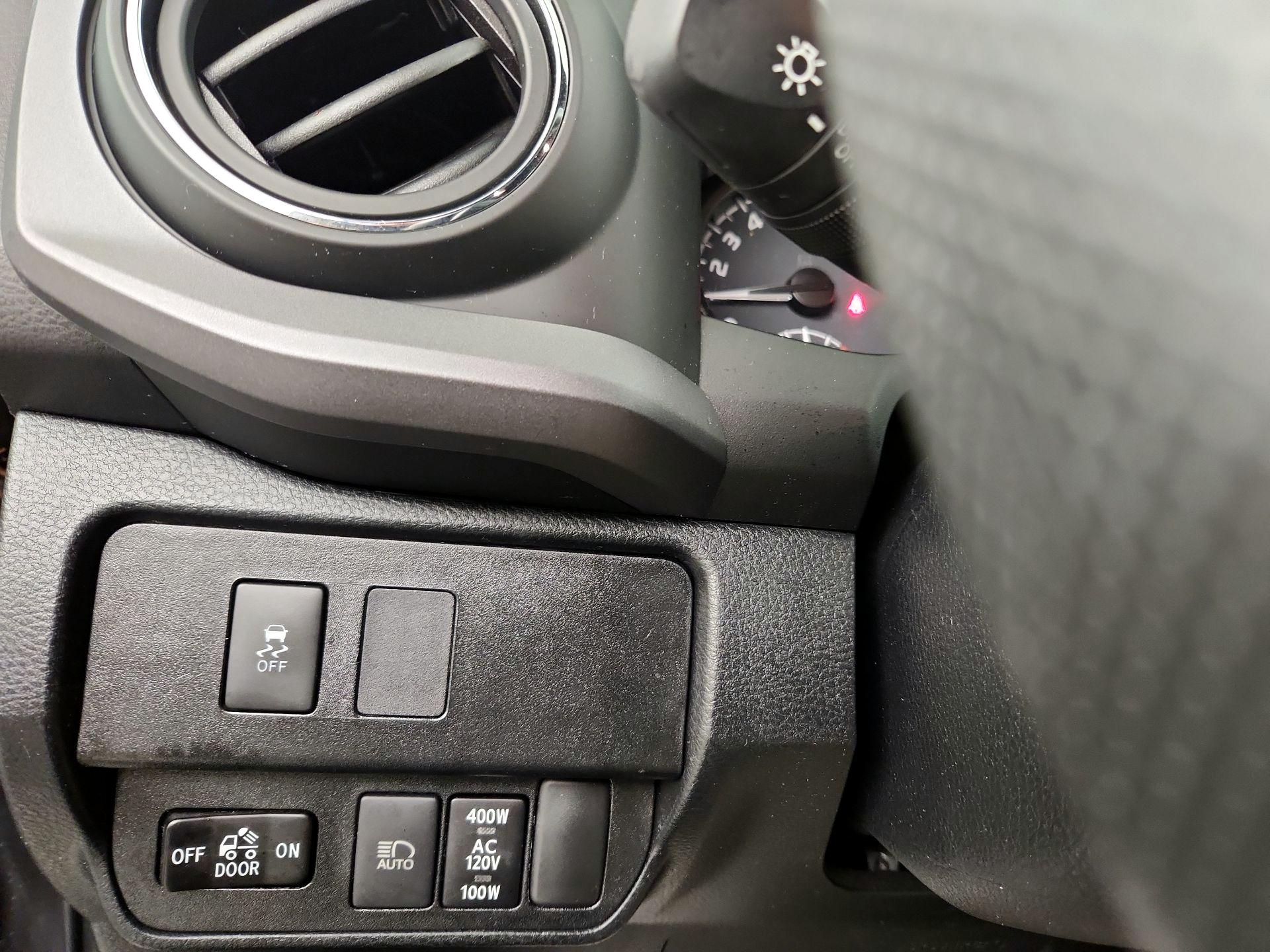 Thumbnail: 2021 Toyota Tacoma - 13