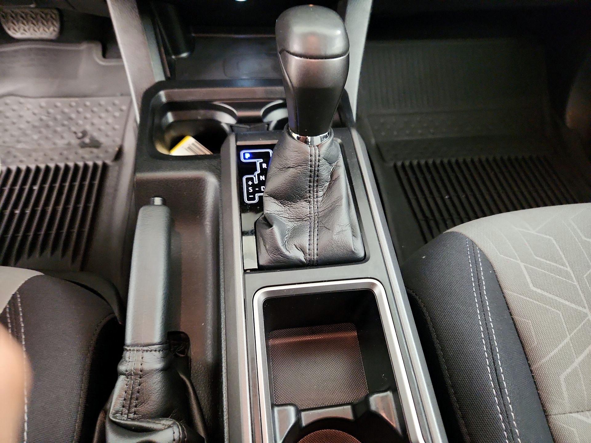 Thumbnail: 2021 Toyota Tacoma - 17