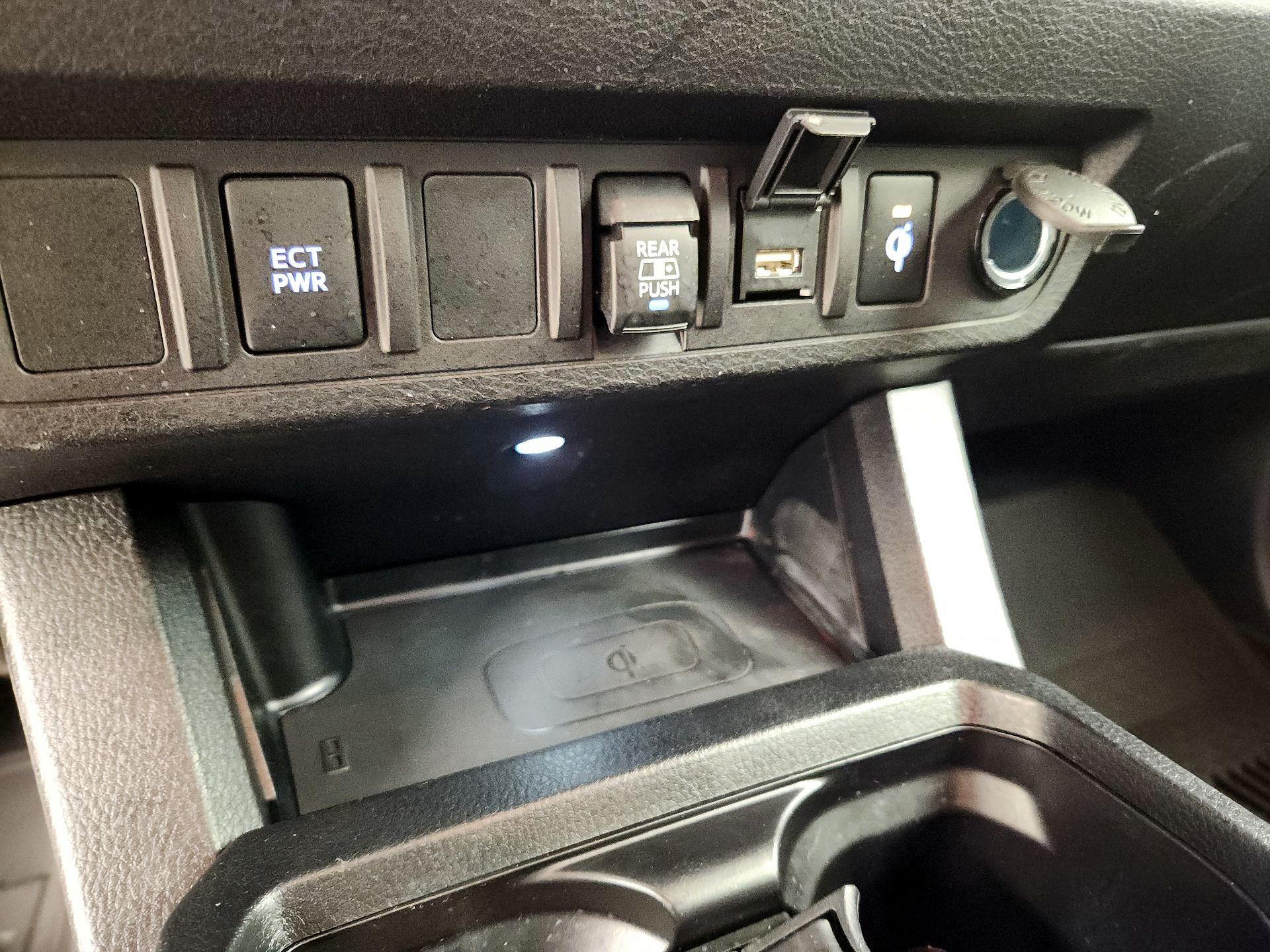 Thumbnail: 2021 Toyota Tacoma - 18