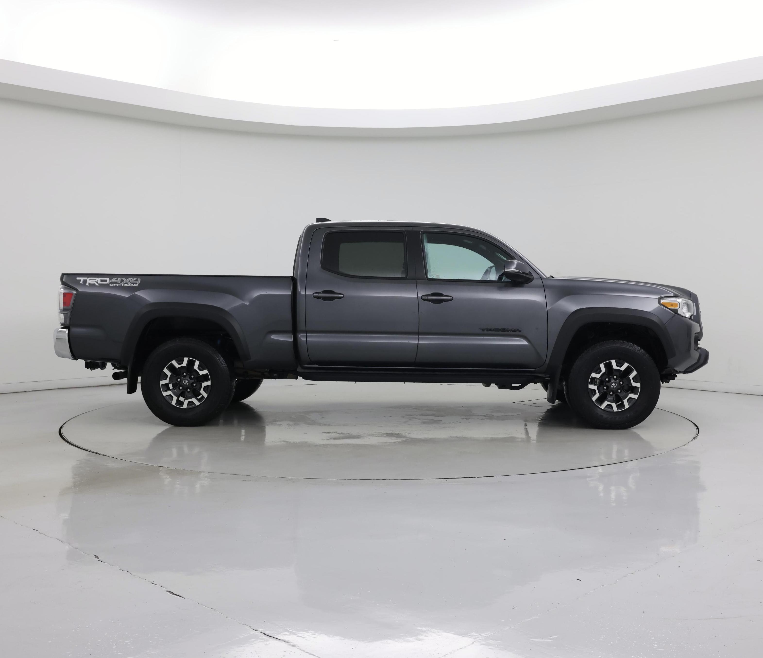 Thumbnail: 2021 Toyota Tacoma - 7