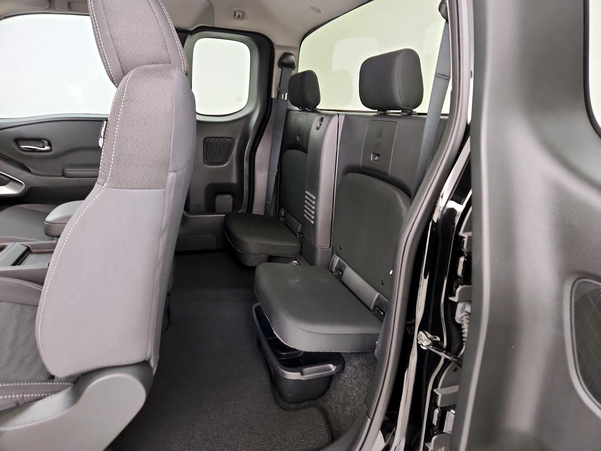 Thumbnail: 2024 Nissan Frontier - 19