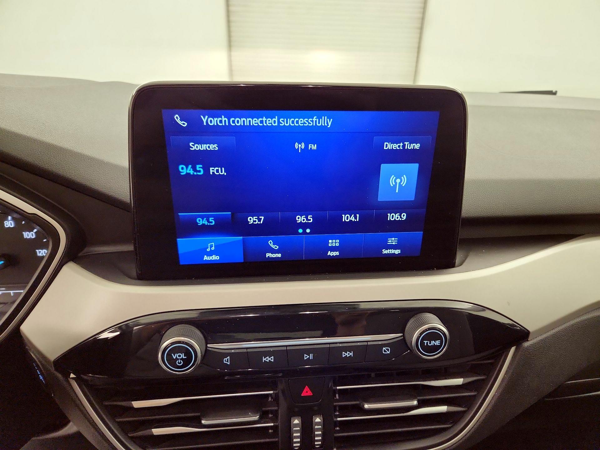 Thumbnail: 2021 Ford Escape - 15