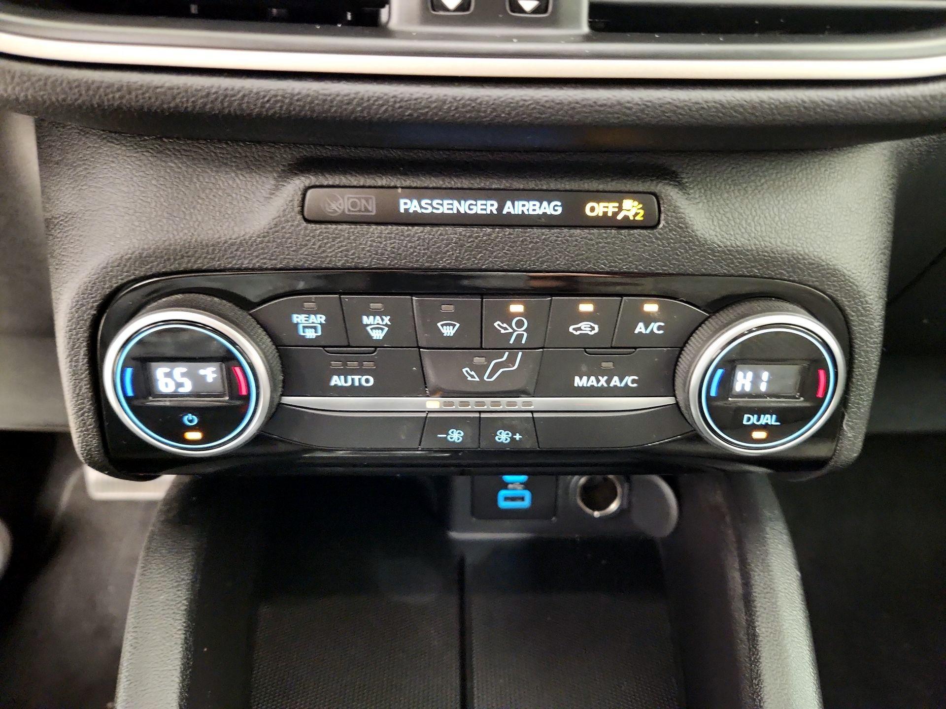 Thumbnail: 2021 Ford Escape - 16