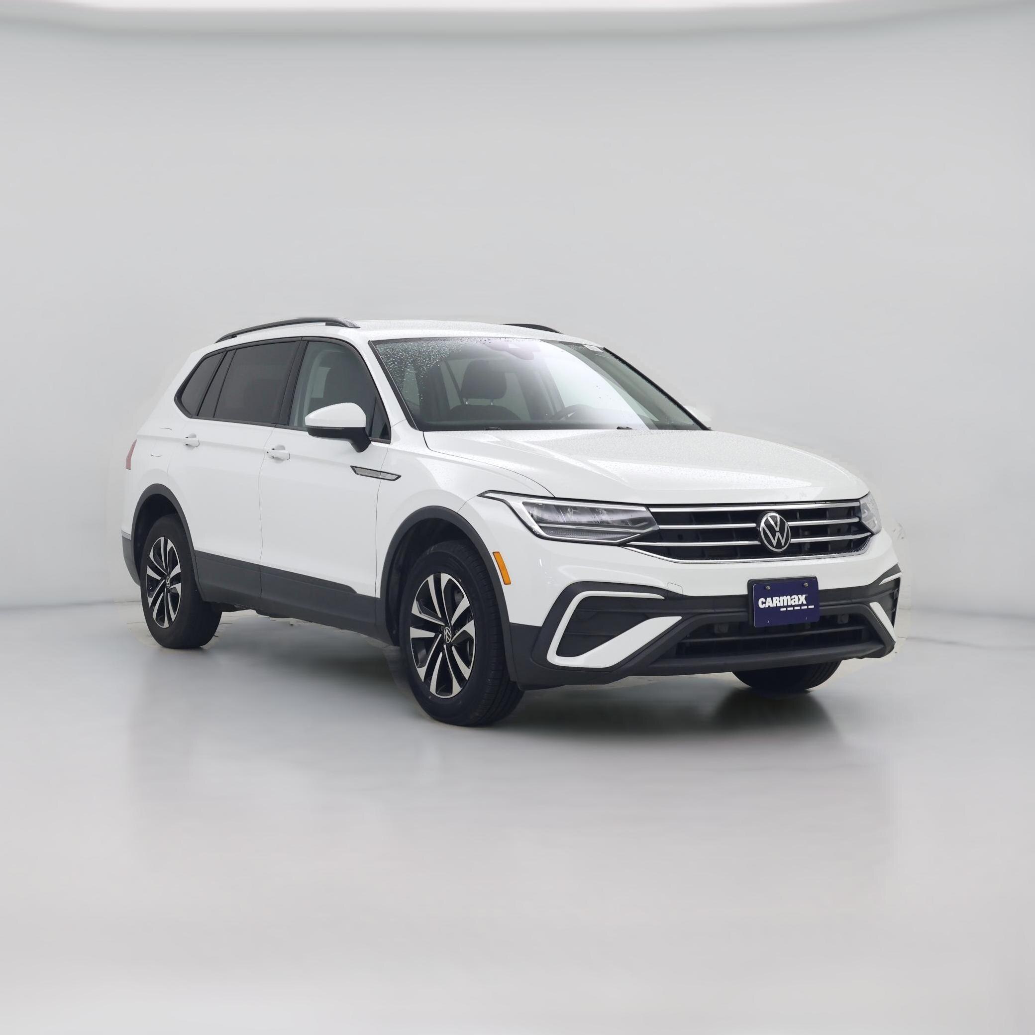 Thumbnail: 2022 Volkswagen Tiguan - 1