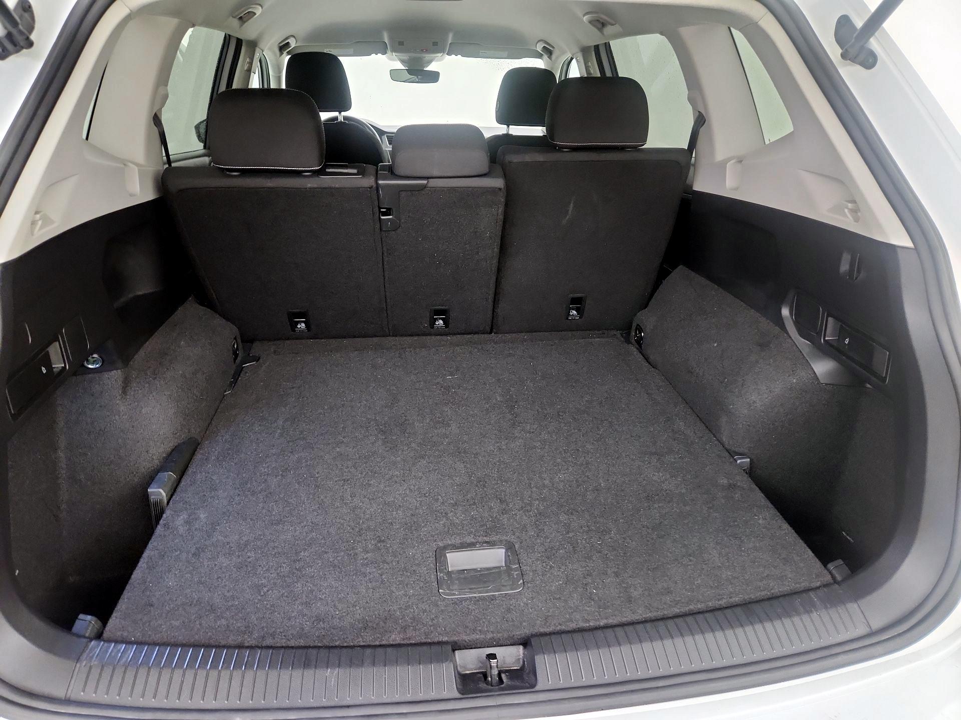 Thumbnail: 2022 Volkswagen Tiguan - 20