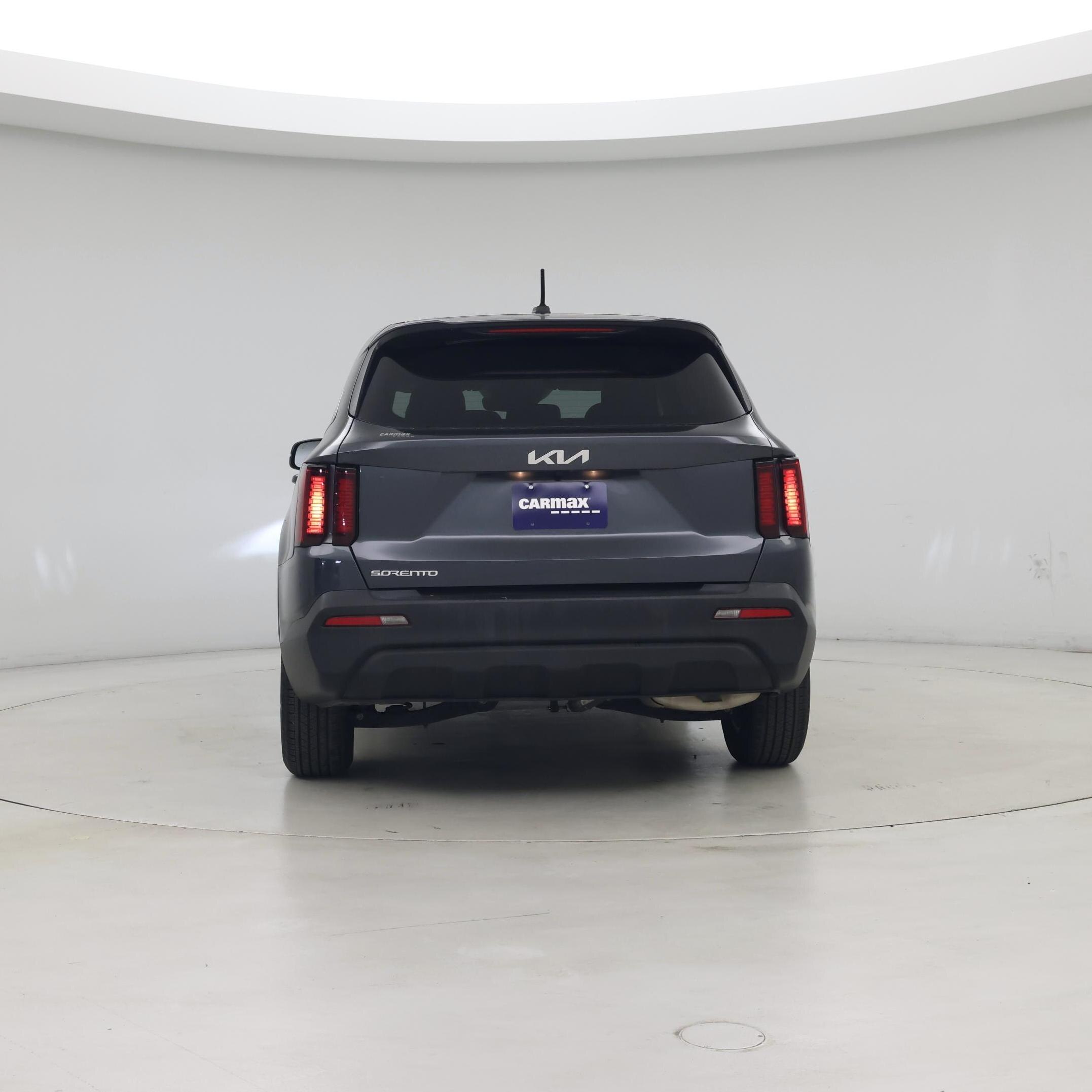 Thumbnail: 2023 Kia Sorento - 6