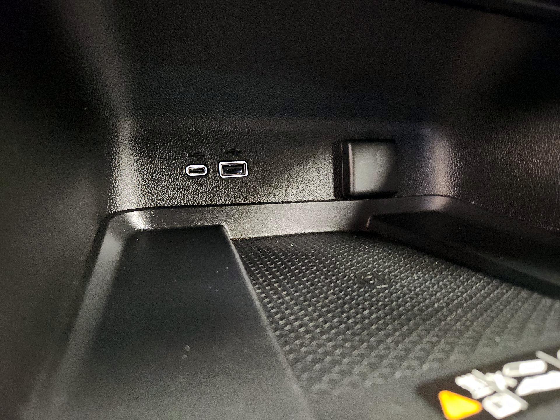 Thumbnail: 2024 Chevrolet Traverse - 18