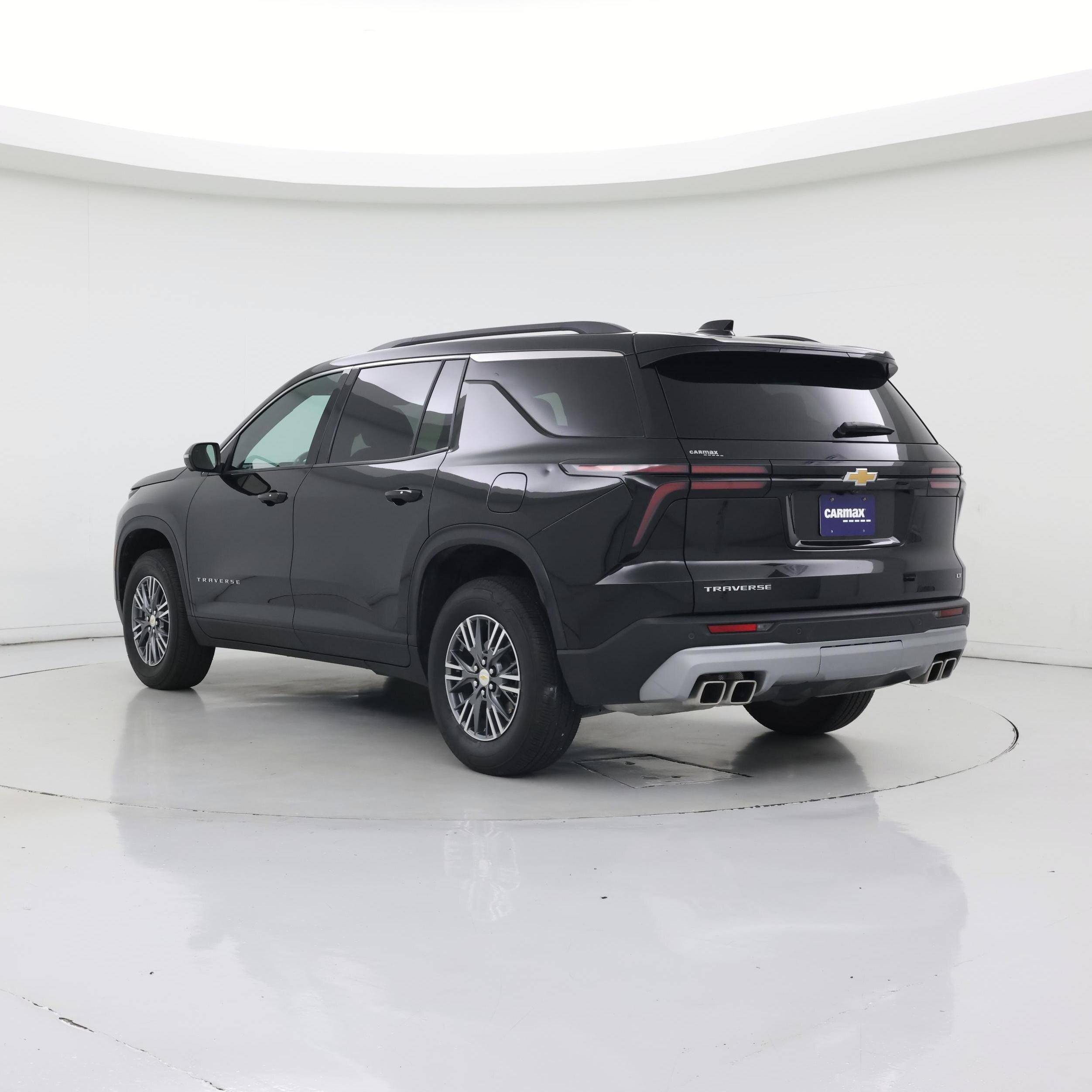 Thumbnail: 2024 Chevrolet Traverse - 2