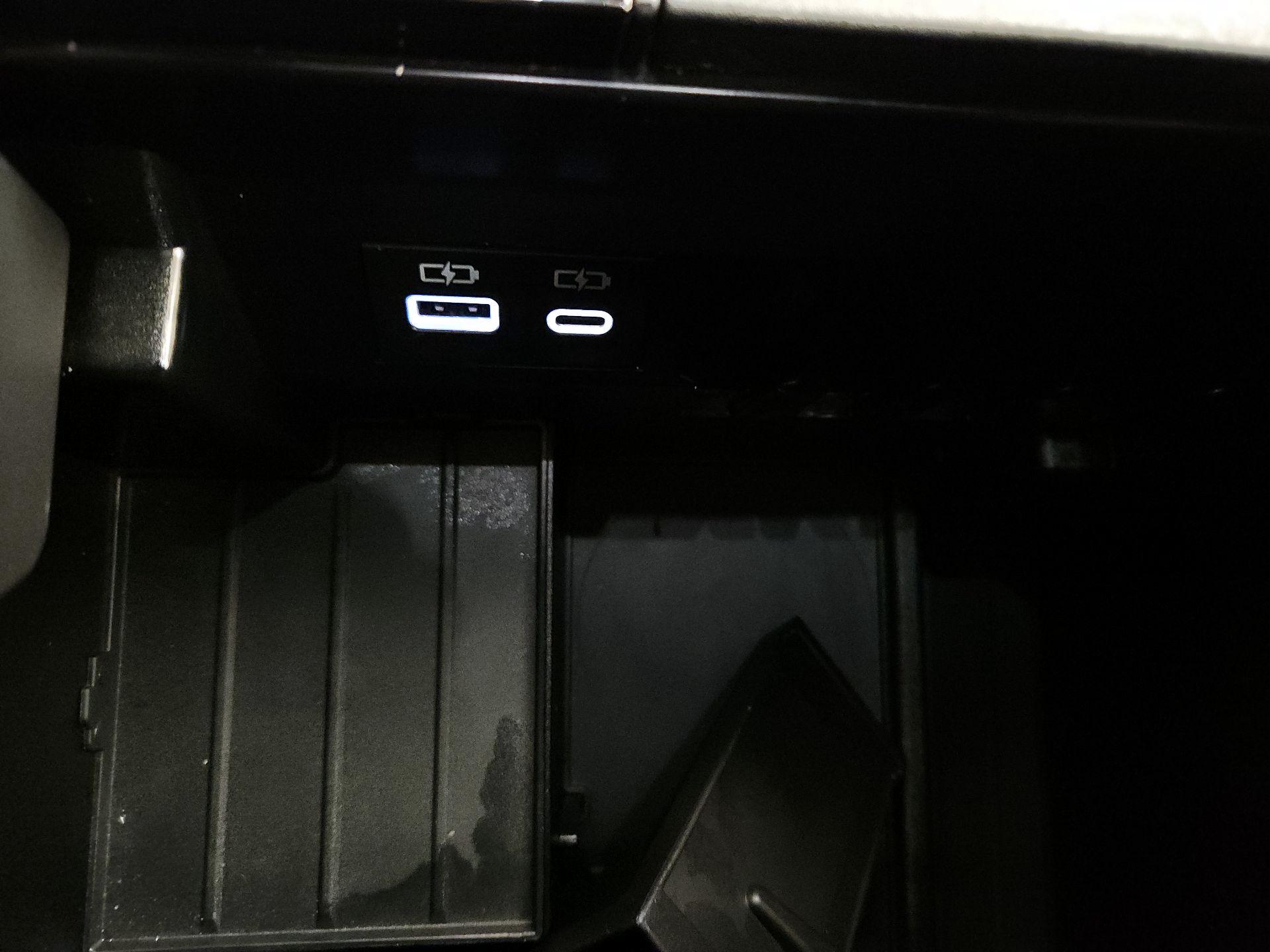 Thumbnail: 2025 Toyota Tundra - 18