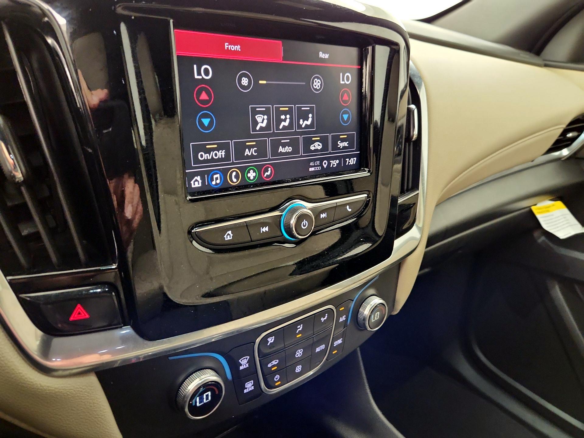 Thumbnail: 2023 Chevrolet Traverse - 16