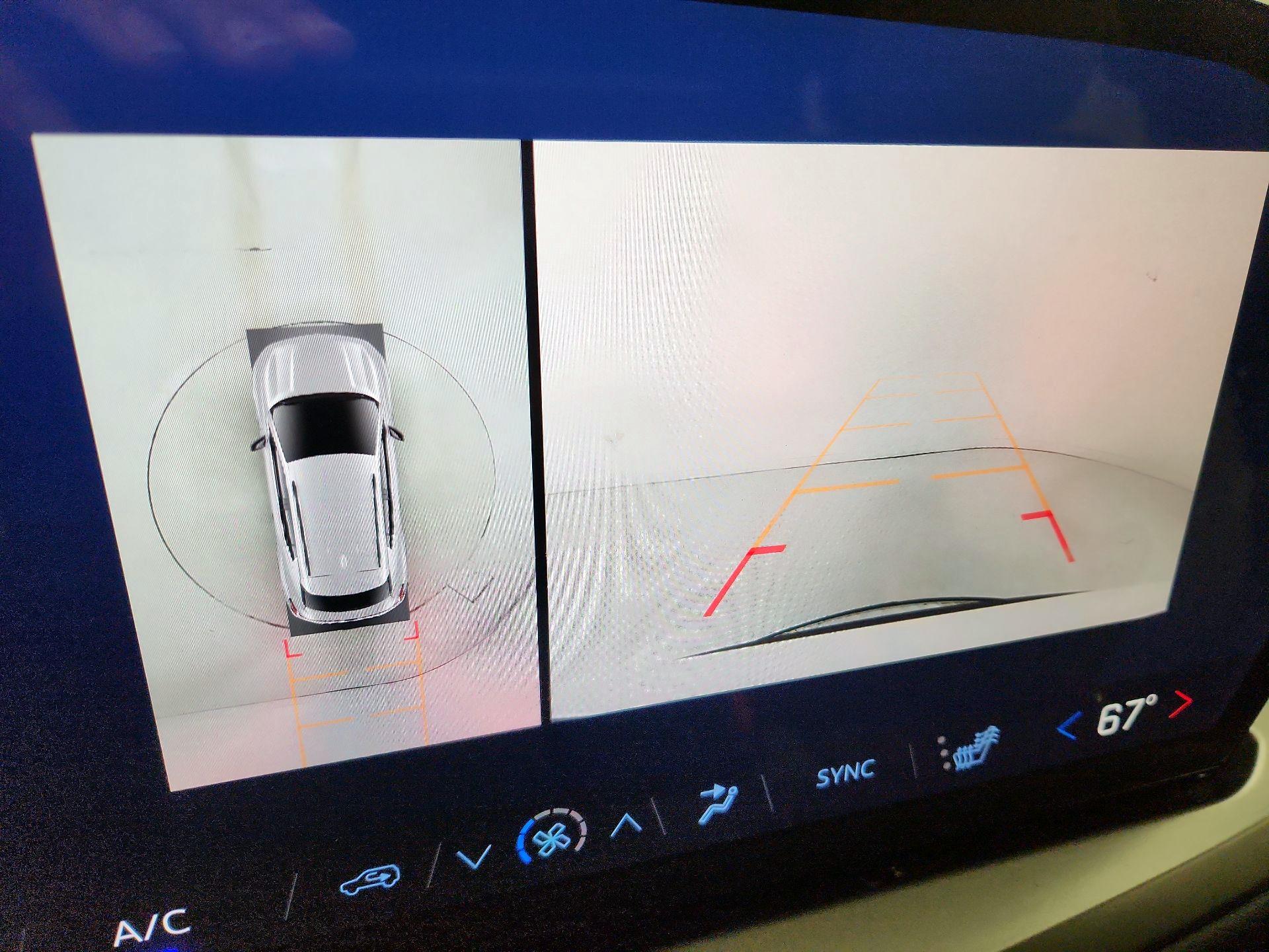 Thumbnail: 2025 Chevrolet Traverse - 15