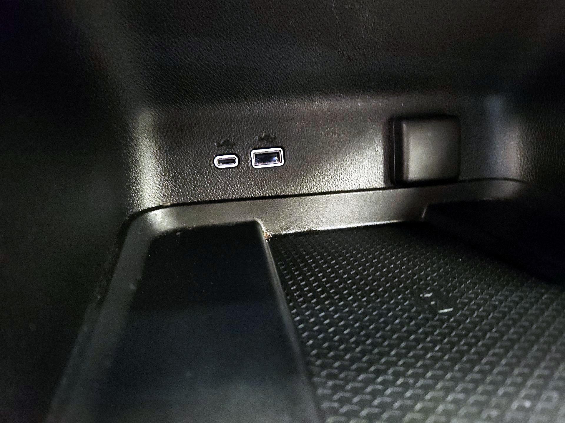 Thumbnail: 2025 Chevrolet Traverse - 19