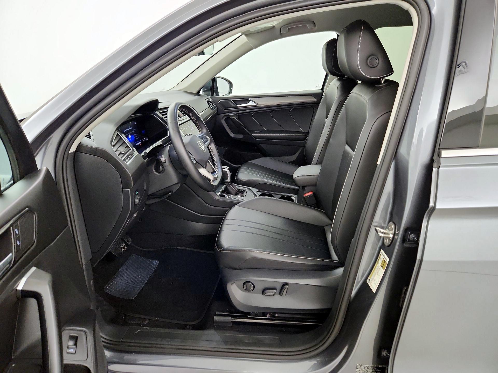 Thumbnail: 2024 Volkswagen Tiguan - 11