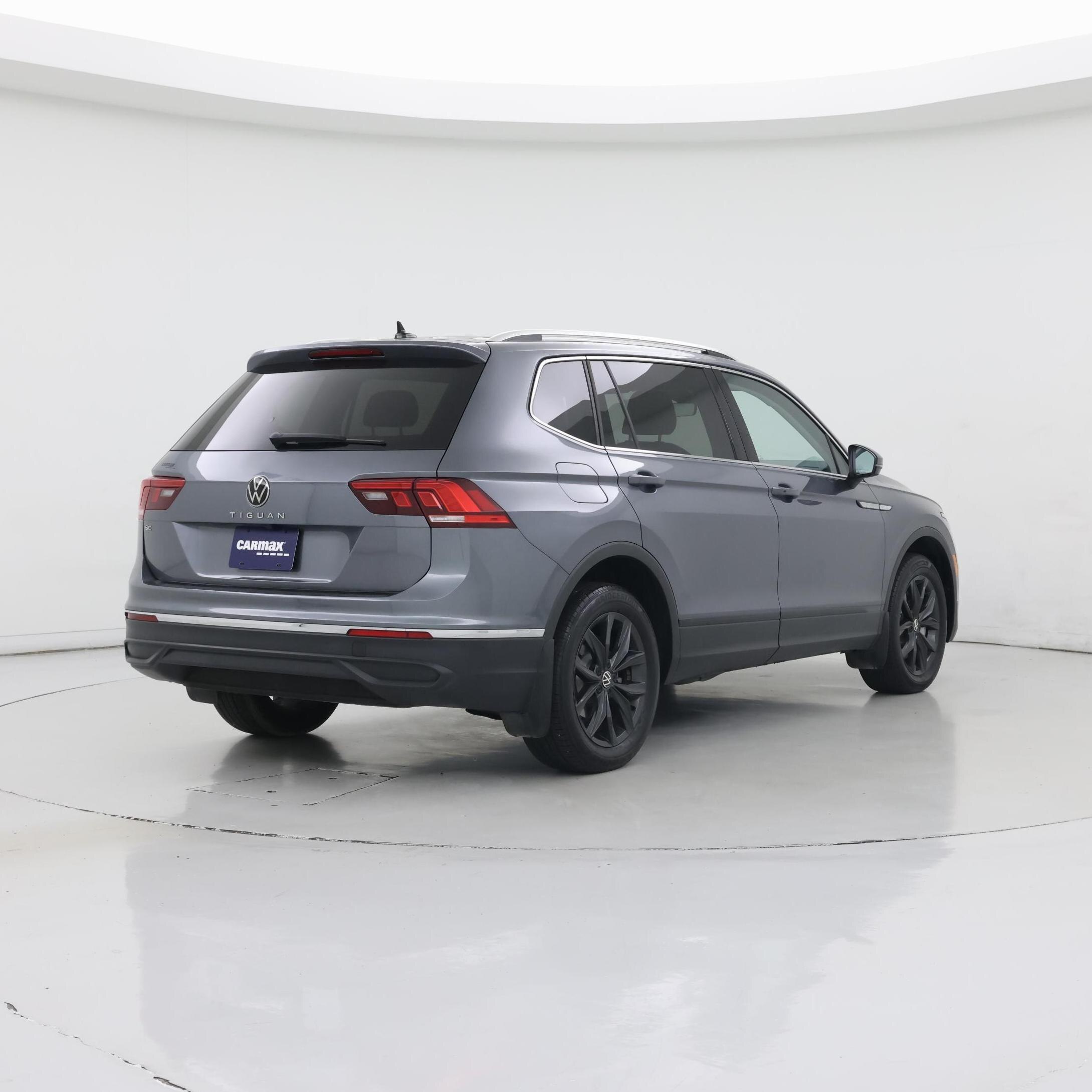 Thumbnail: 2024 Volkswagen Tiguan - 8