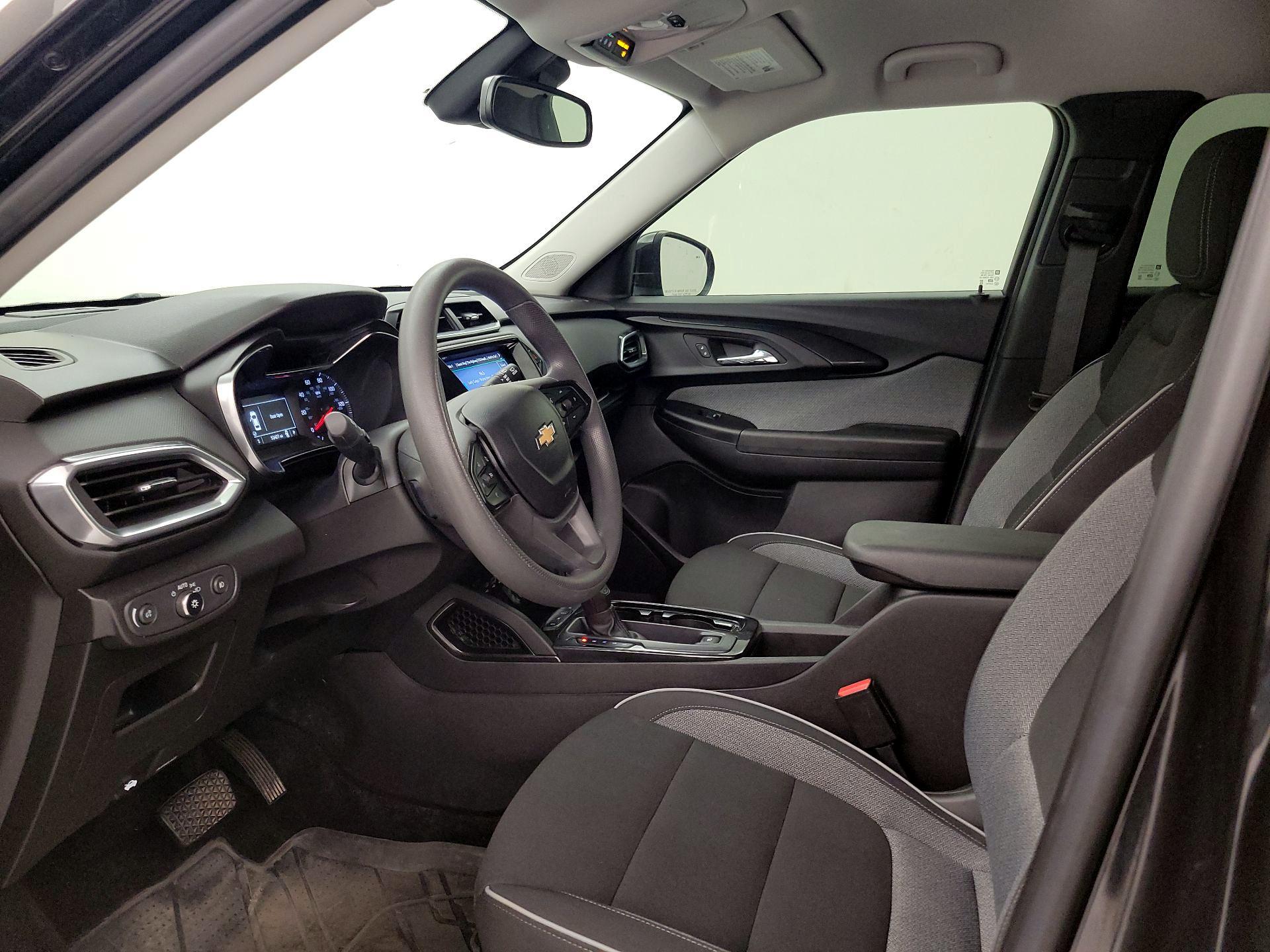 Thumbnail: 2023 Chevrolet TrailBlazer - 11