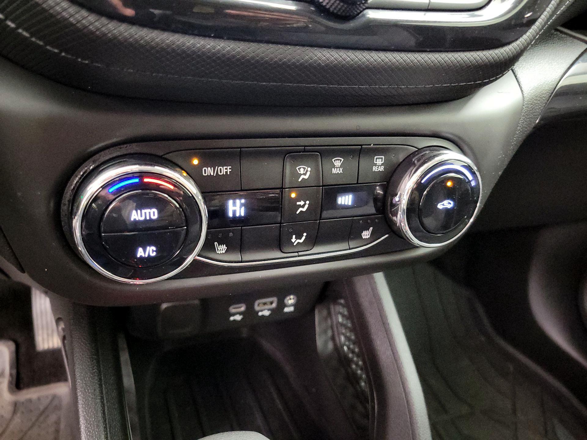 Thumbnail: 2023 Chevrolet TrailBlazer - 16