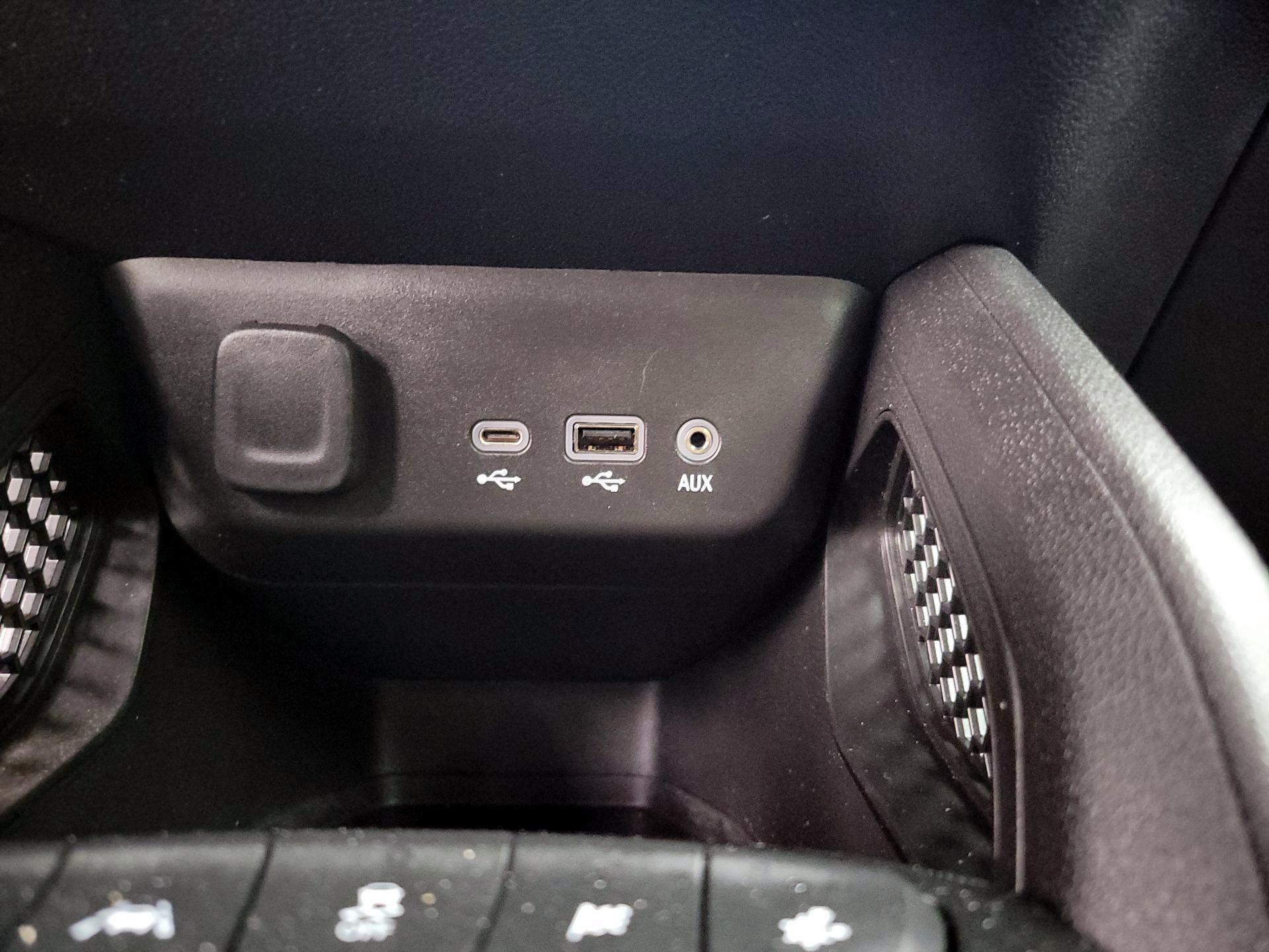 Thumbnail: 2023 Chevrolet TrailBlazer - 18