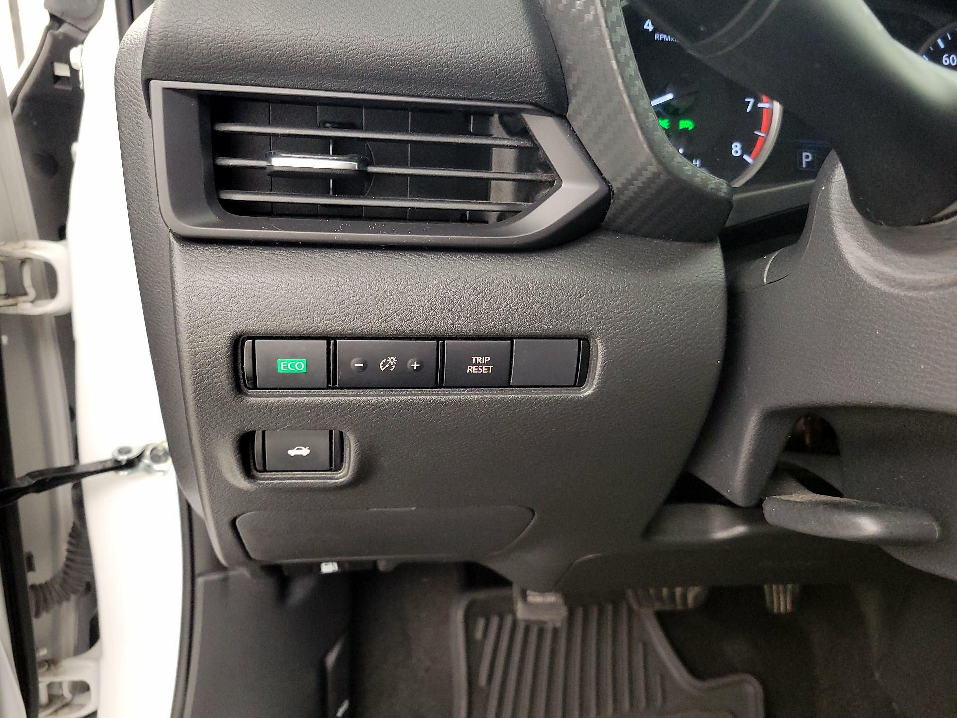 Thumbnail: 2023 Nissan Sentra - 13