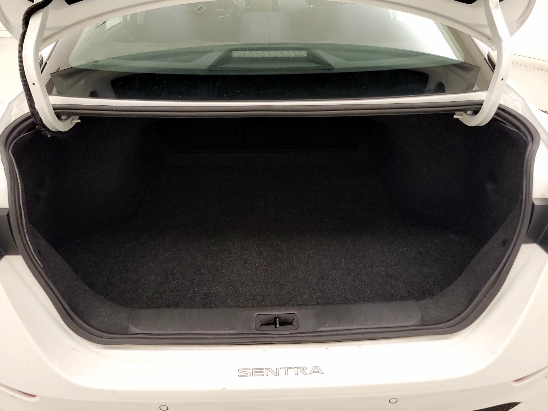 Thumbnail: 2023 Nissan Sentra - 20